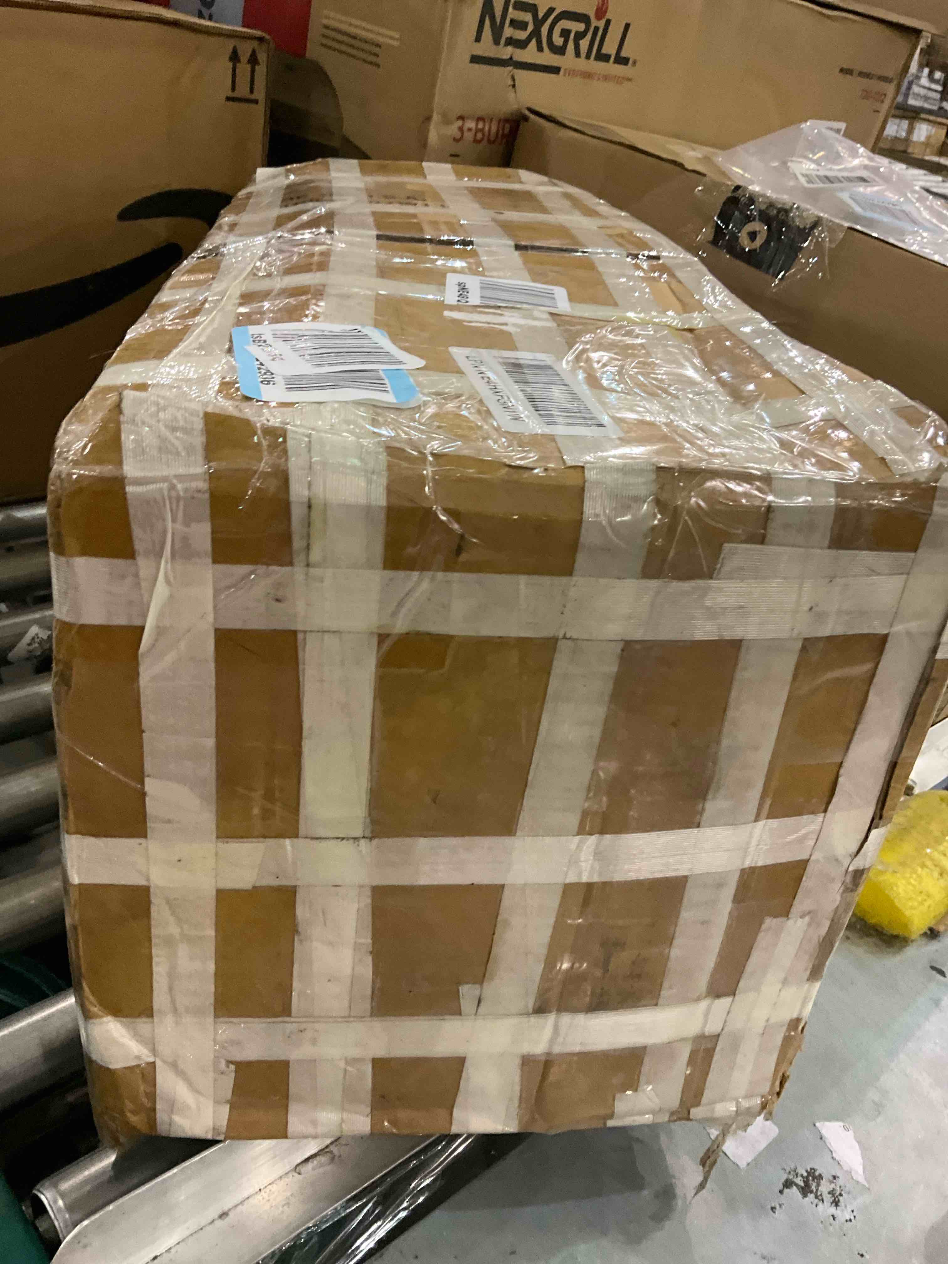 https://s3.amazonaws.com/lotting-images-prod/BargainHunt/EXS01403833_1723206670517.jpeg