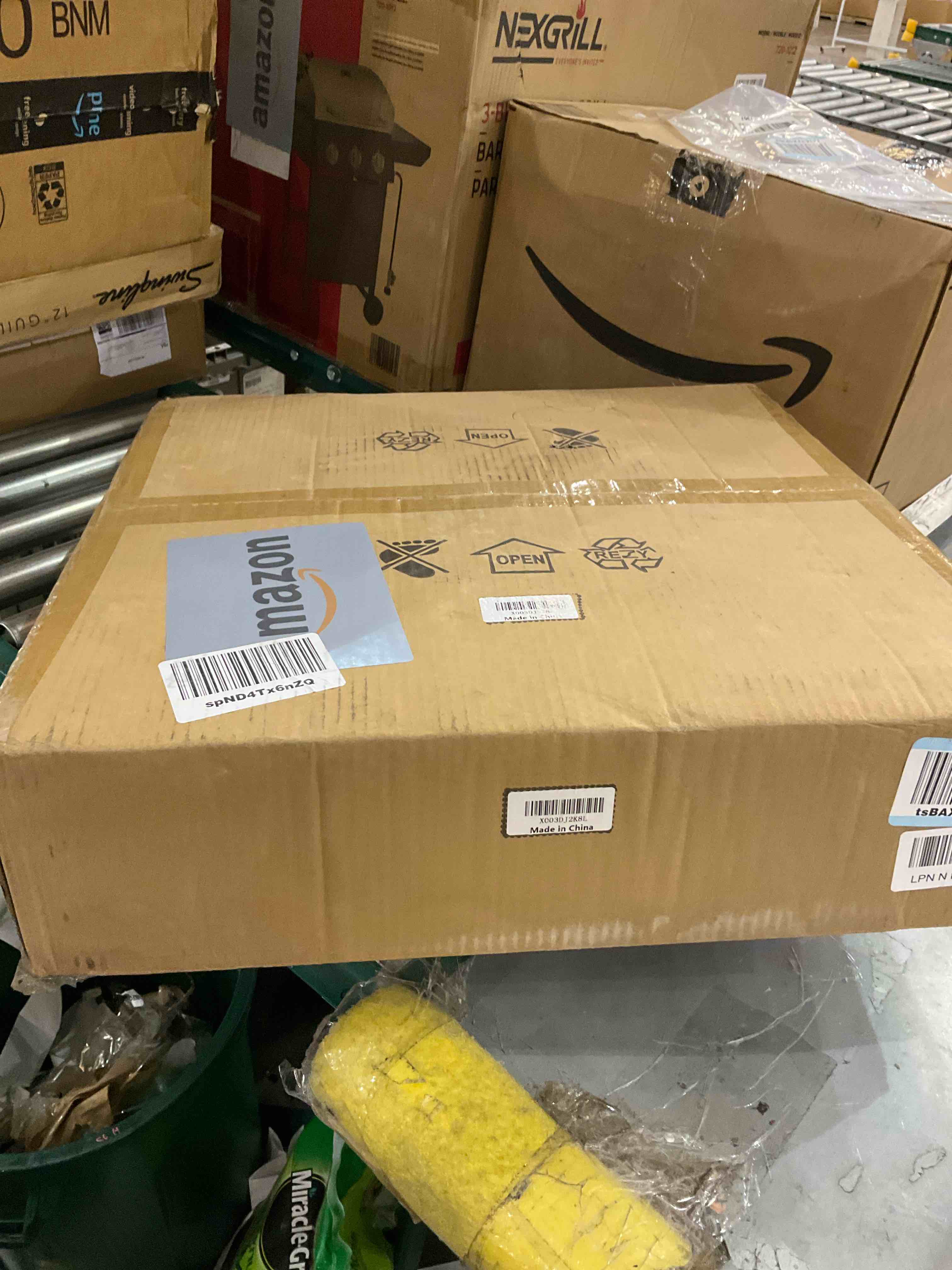 https://s3.amazonaws.com/lotting-images-prod/BargainHunt/EXS01403911_1723224327830.jpeg