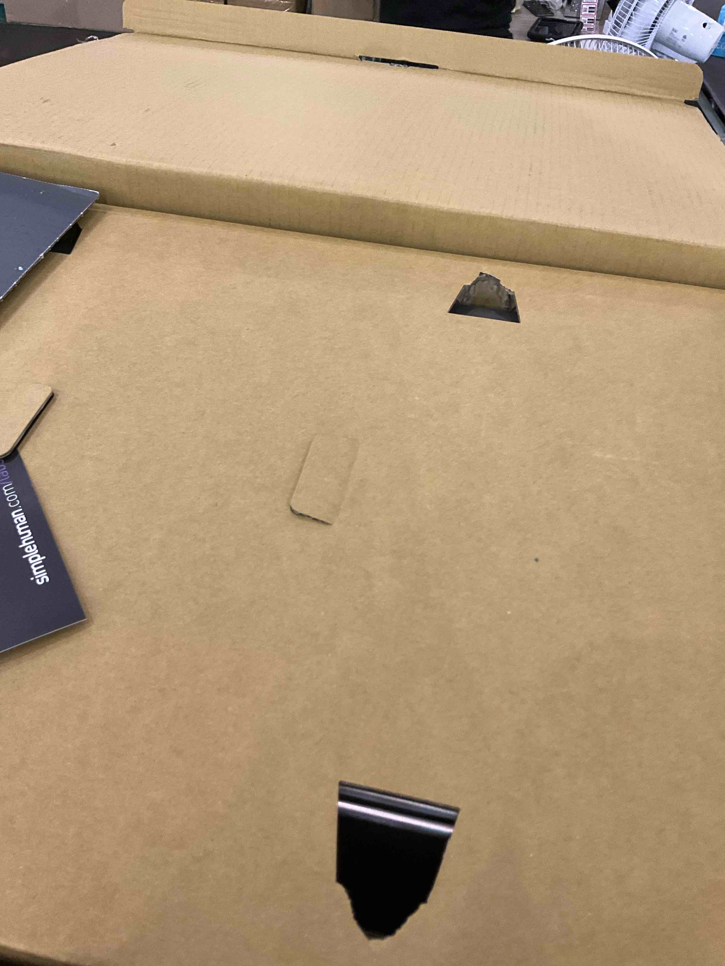 https://s3.amazonaws.com/lotting-images-prod/BargainHunt/EXS01404065_1721997630645.jpeg