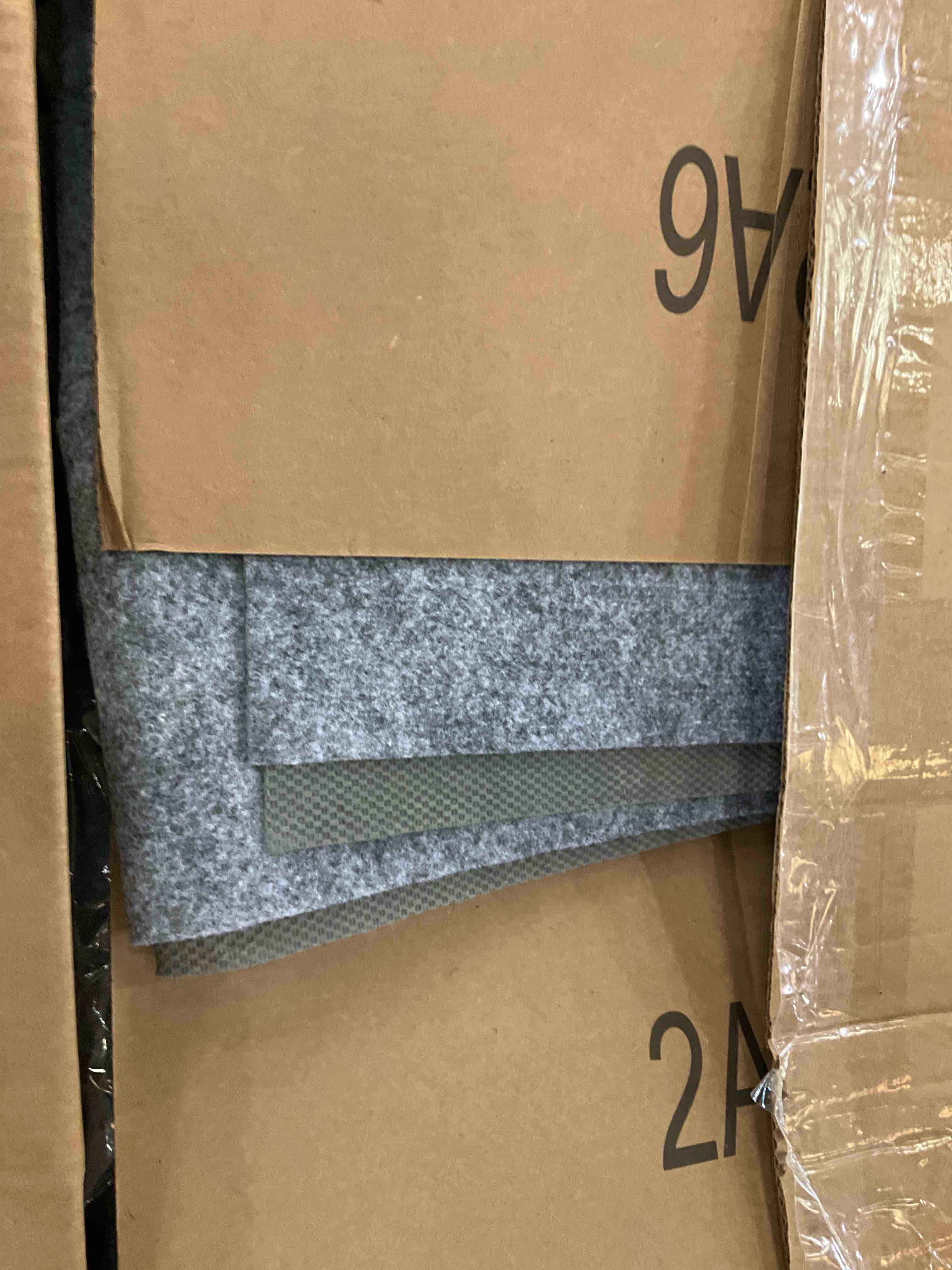 https://s3.amazonaws.com/lotting-images-prod/BargainHunt/EXS01404568_1722351269428.jpeg