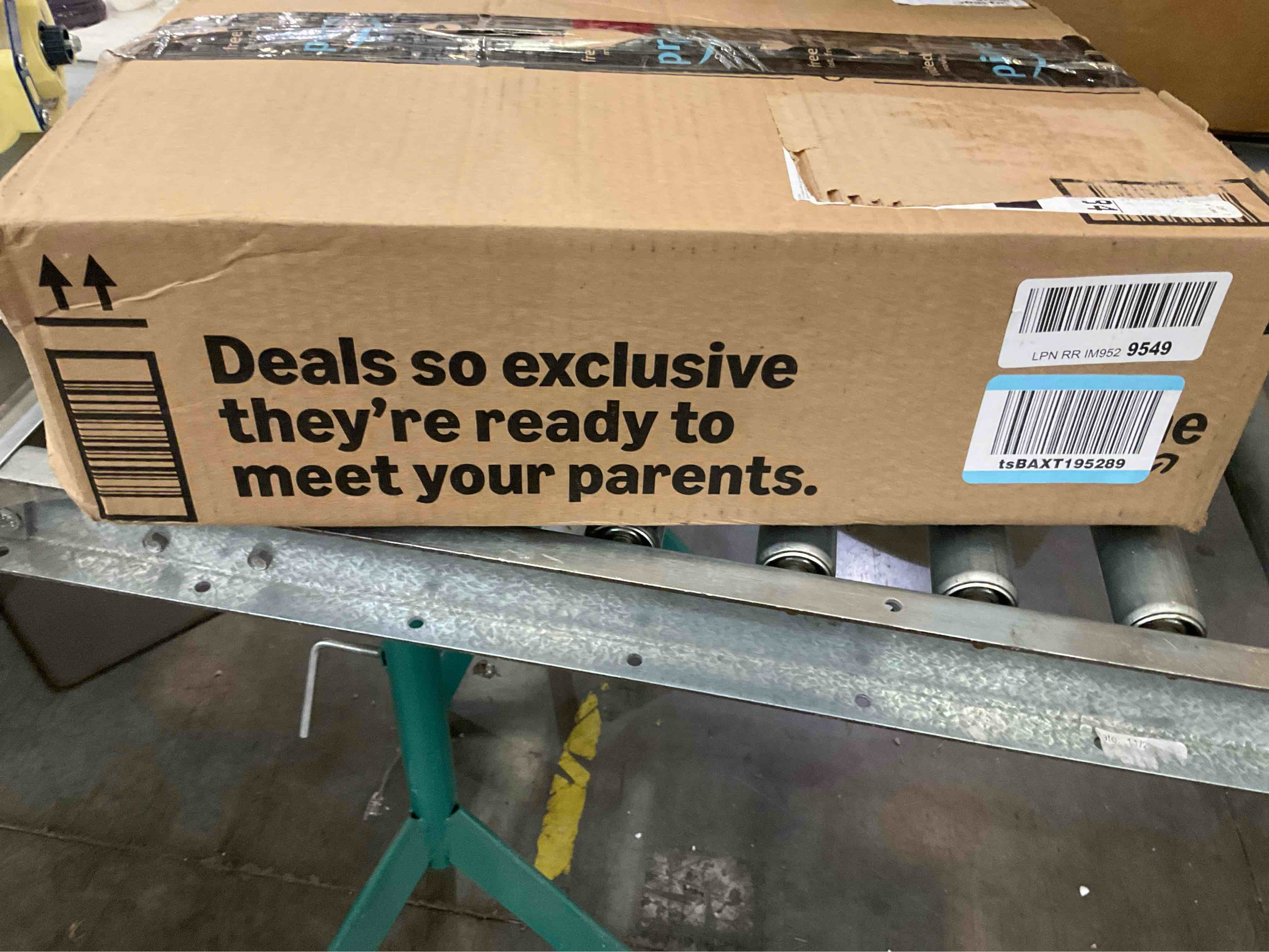 https://s3.amazonaws.com/lotting-images-prod/BargainHunt/EXS01404570_1722352280292.jpeg