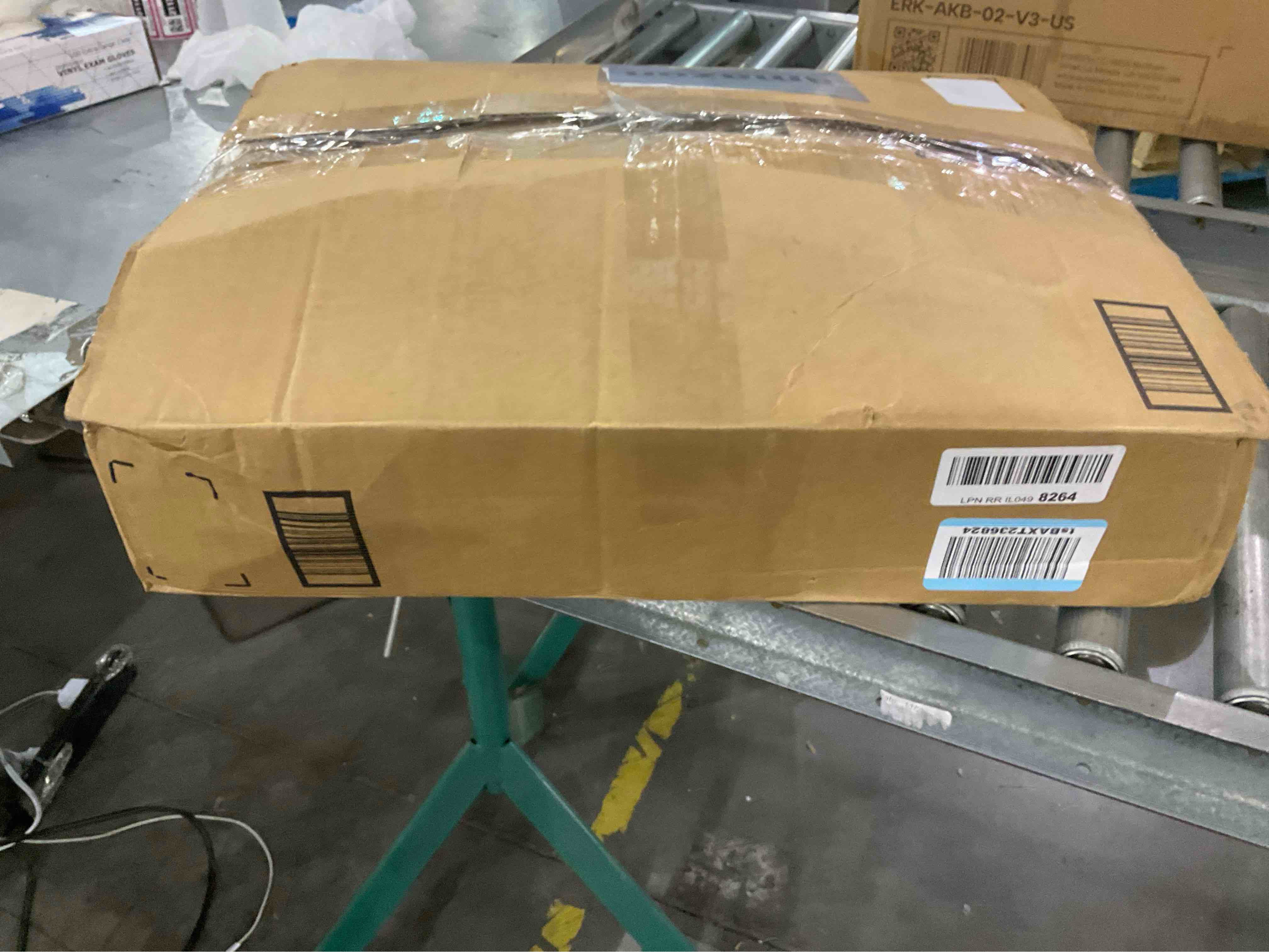 https://s3.amazonaws.com/lotting-images-prod/BargainHunt/EXS01404578_1722426108936.jpeg