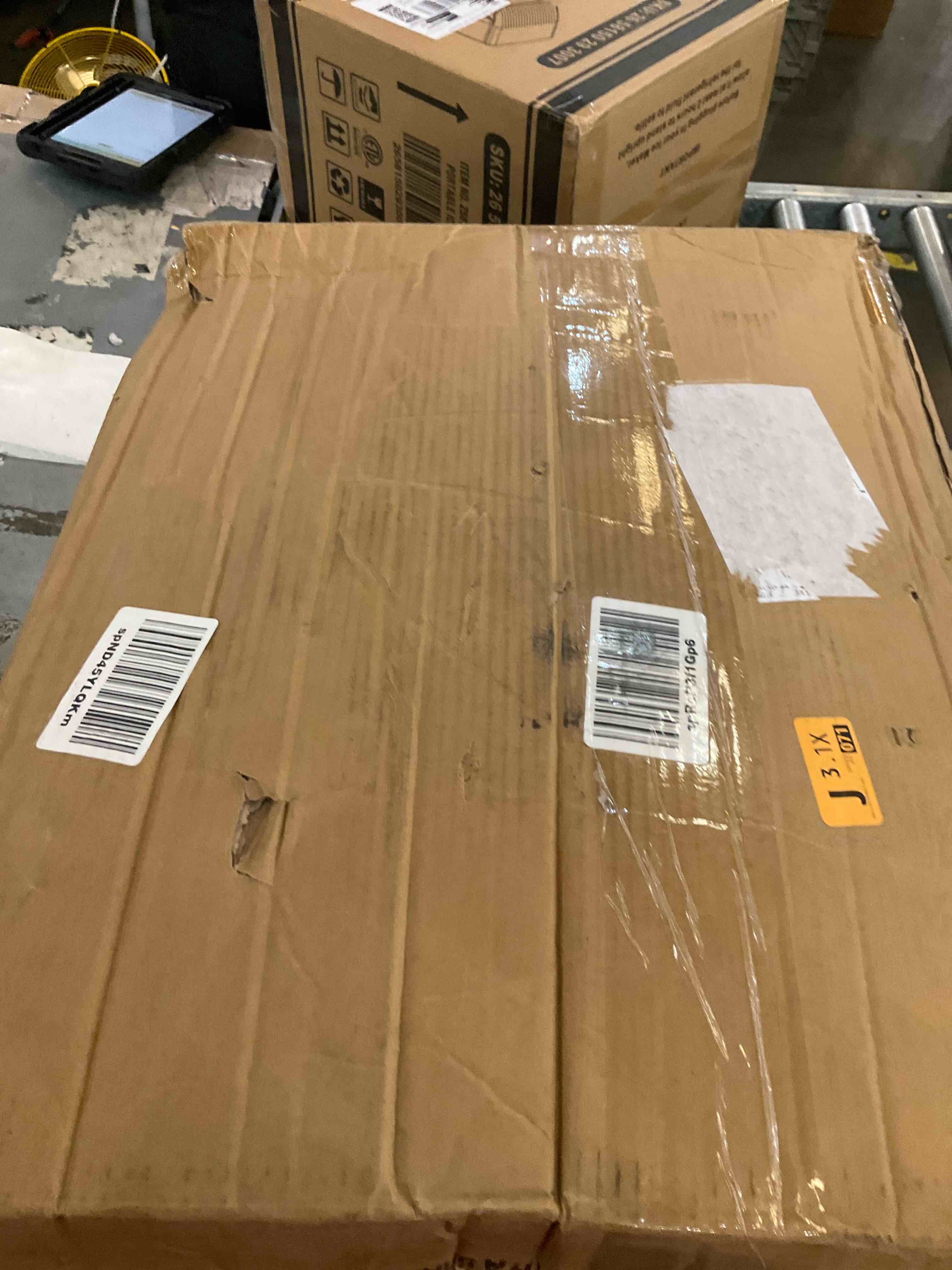 https://s3.amazonaws.com/lotting-images-prod/BargainHunt/EXS01404666_1723224822395.jpeg