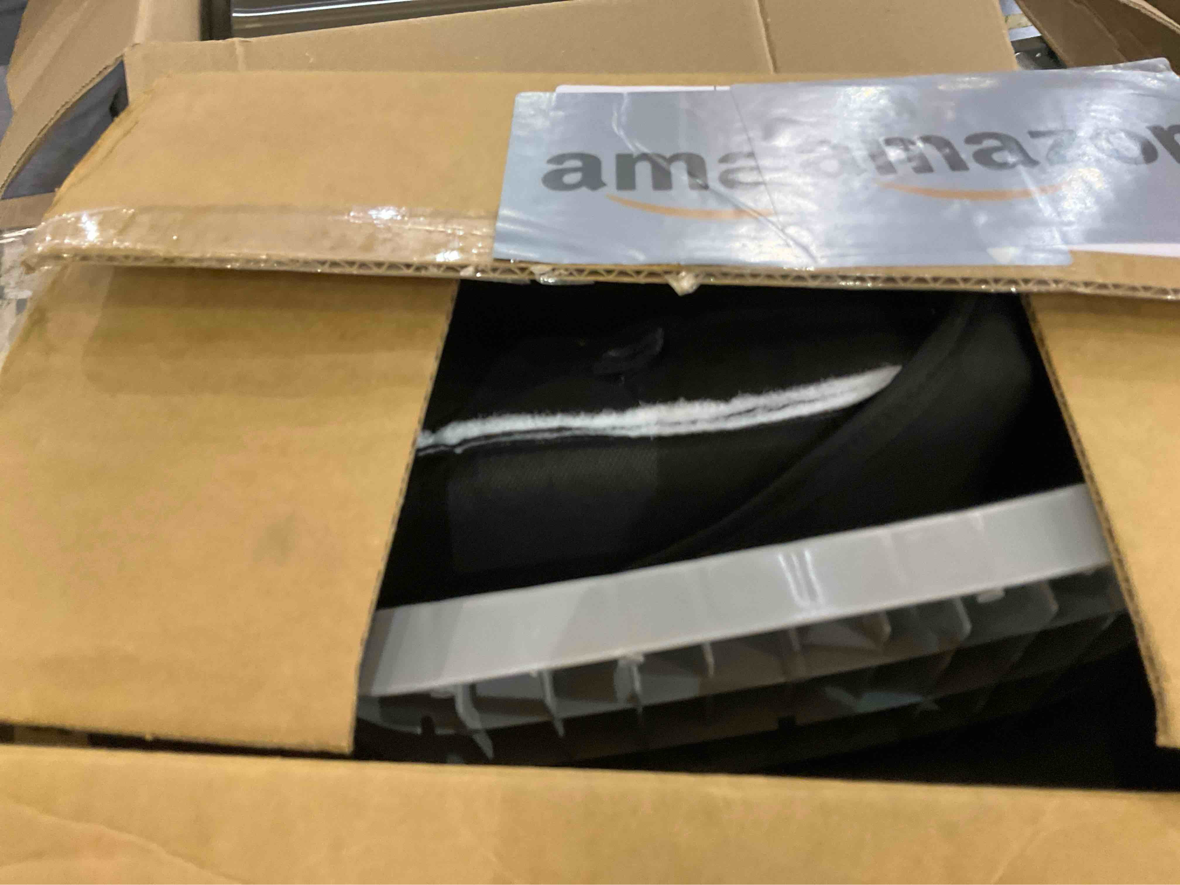 https://s3.amazonaws.com/lotting-images-prod/BargainHunt/EXS01404736_1723636362414.jpeg
