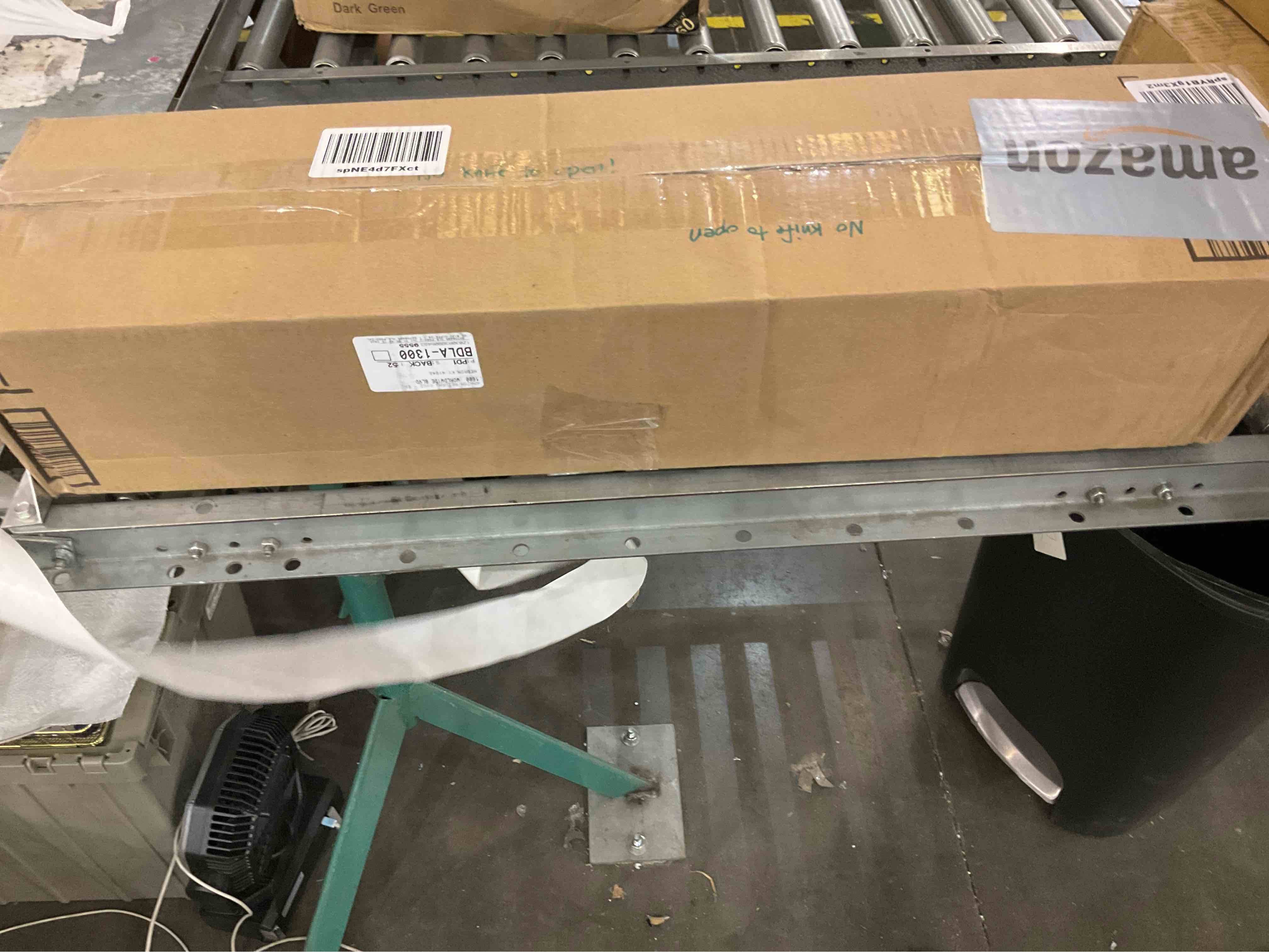 https://s3.amazonaws.com/lotting-images-prod/BargainHunt/EXS01404751_1723642378051.jpeg