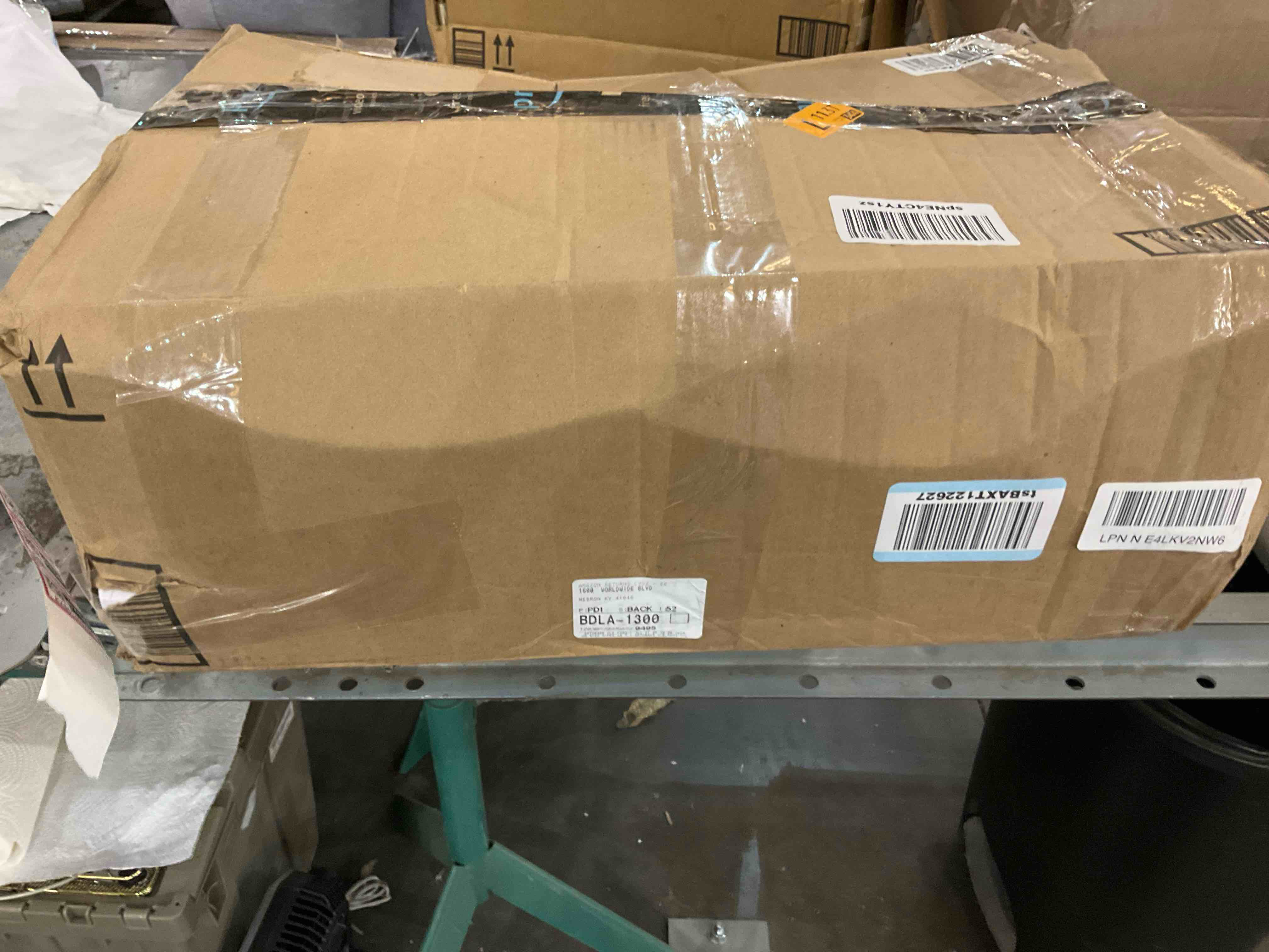 https://s3.amazonaws.com/lotting-images-prod/BargainHunt/EXS01404754_1723643084668.jpeg