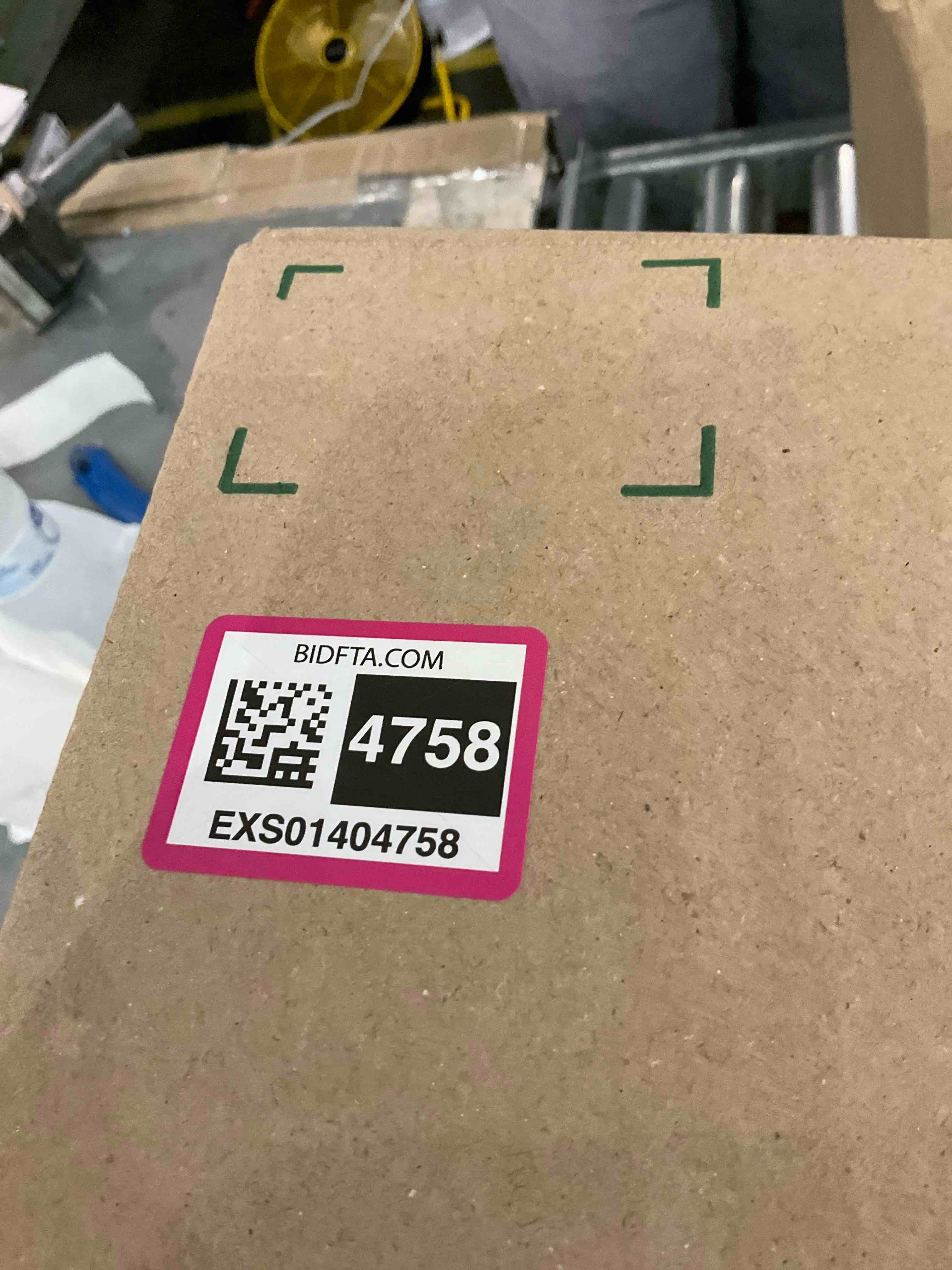https://s3.amazonaws.com/lotting-images-prod/BargainHunt/EXS01404758_1723644145935.jpeg