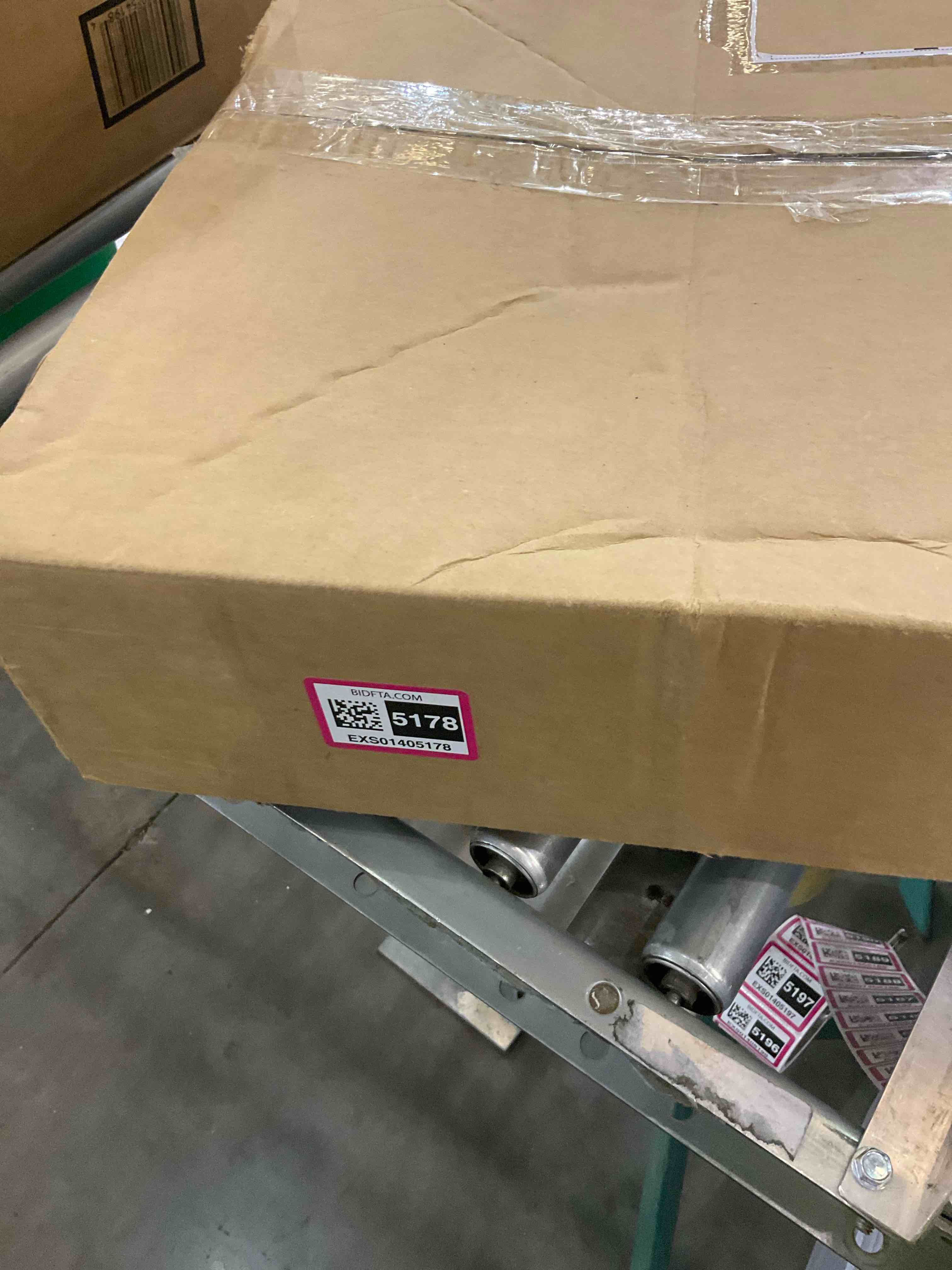 https://s3.amazonaws.com/lotting-images-prod/BargainHunt/EXS01405178_1722262755295.jpeg