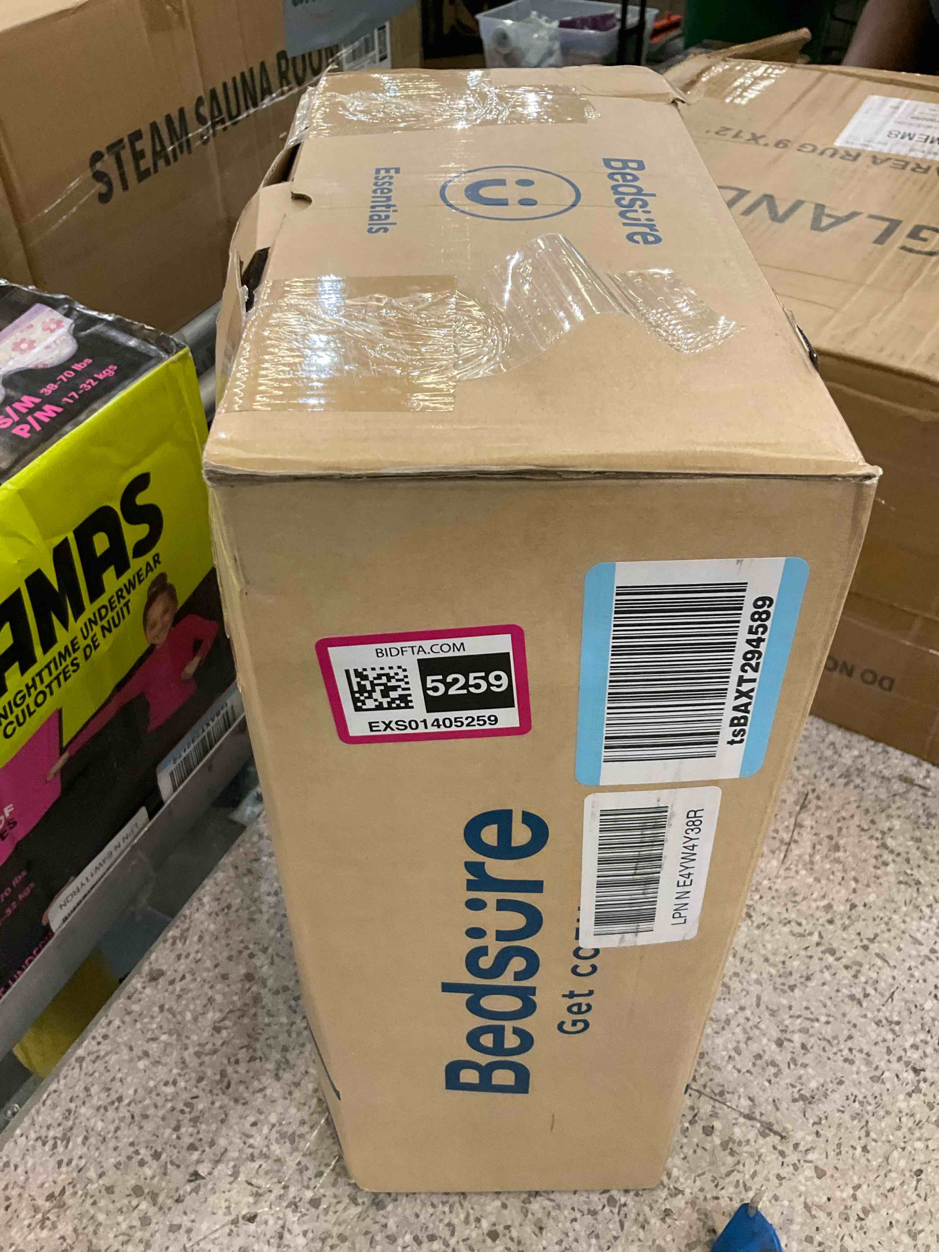https://s3.amazonaws.com/lotting-images-prod/BargainHunt/EXS01405259_1722273967245.jpeg