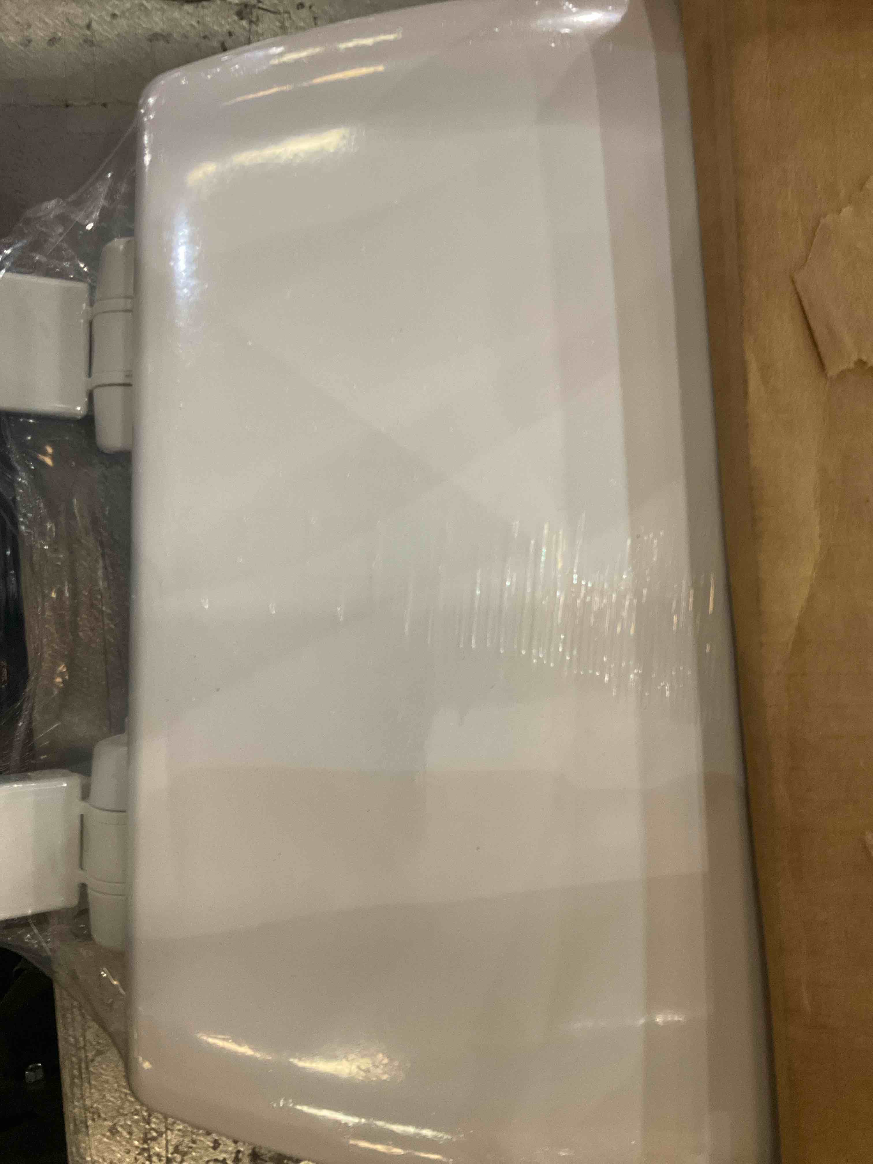 https://s3.amazonaws.com/lotting-images-prod/BargainHunt/EXS01405552_1721934007715.jpeg