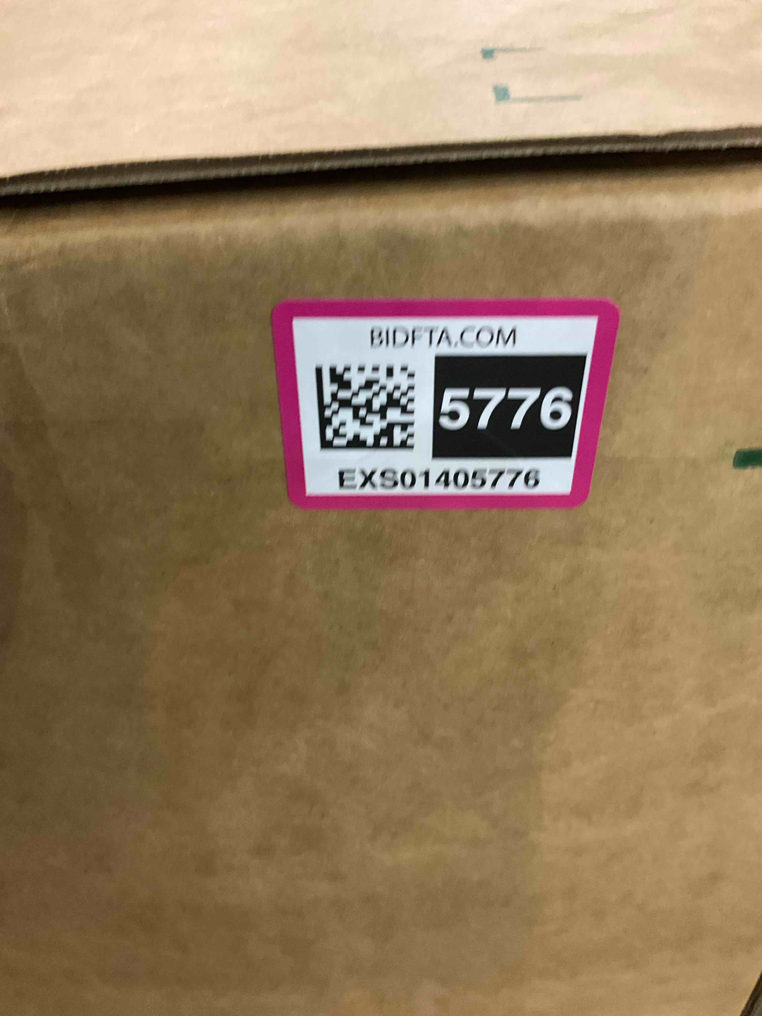 https://s3.amazonaws.com/lotting-images-prod/BargainHunt/EXS01405776_1722342973415.jpeg