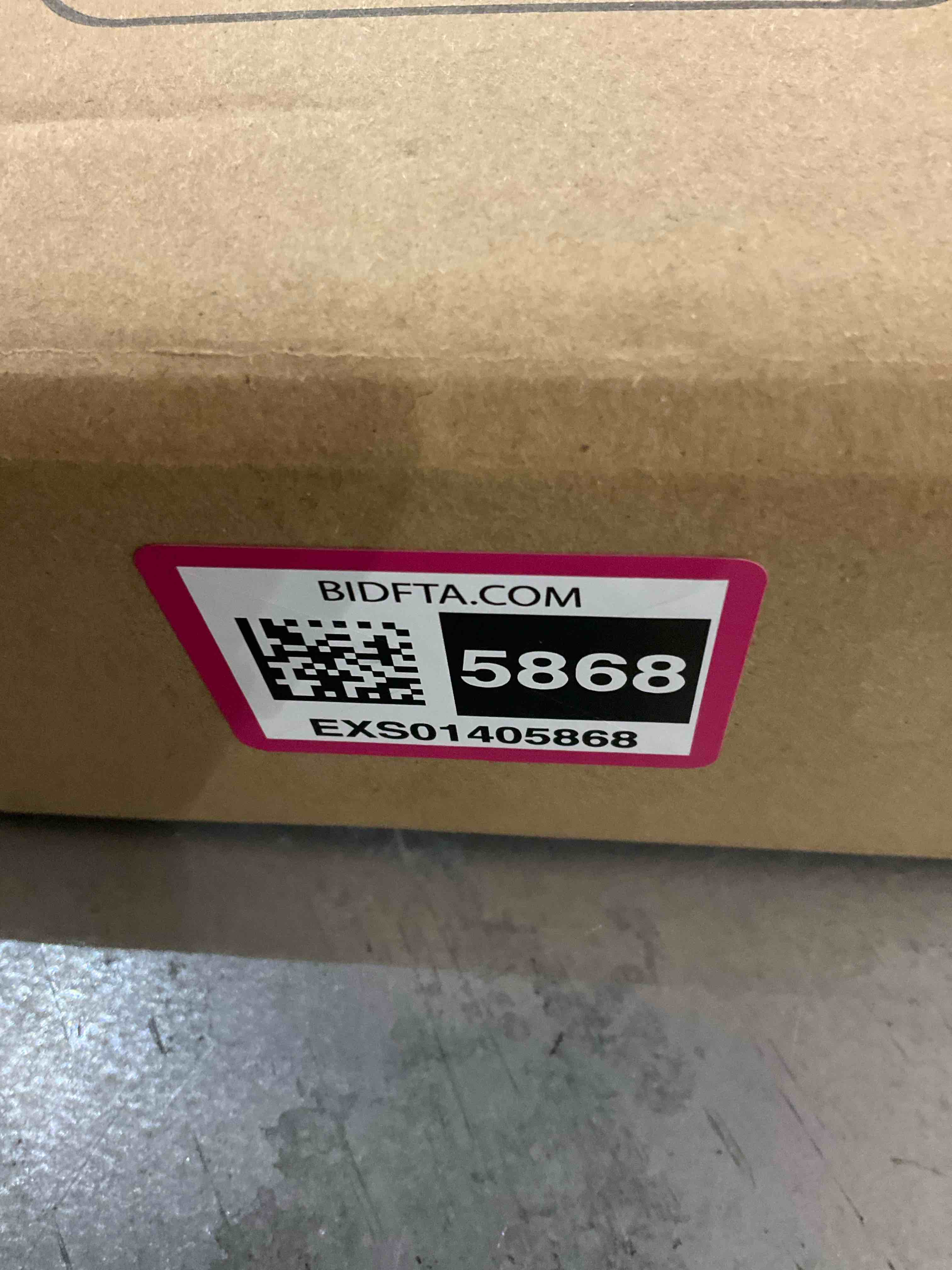 https://s3.amazonaws.com/lotting-images-prod/BargainHunt/EXS01405868_1722429145494.jpeg