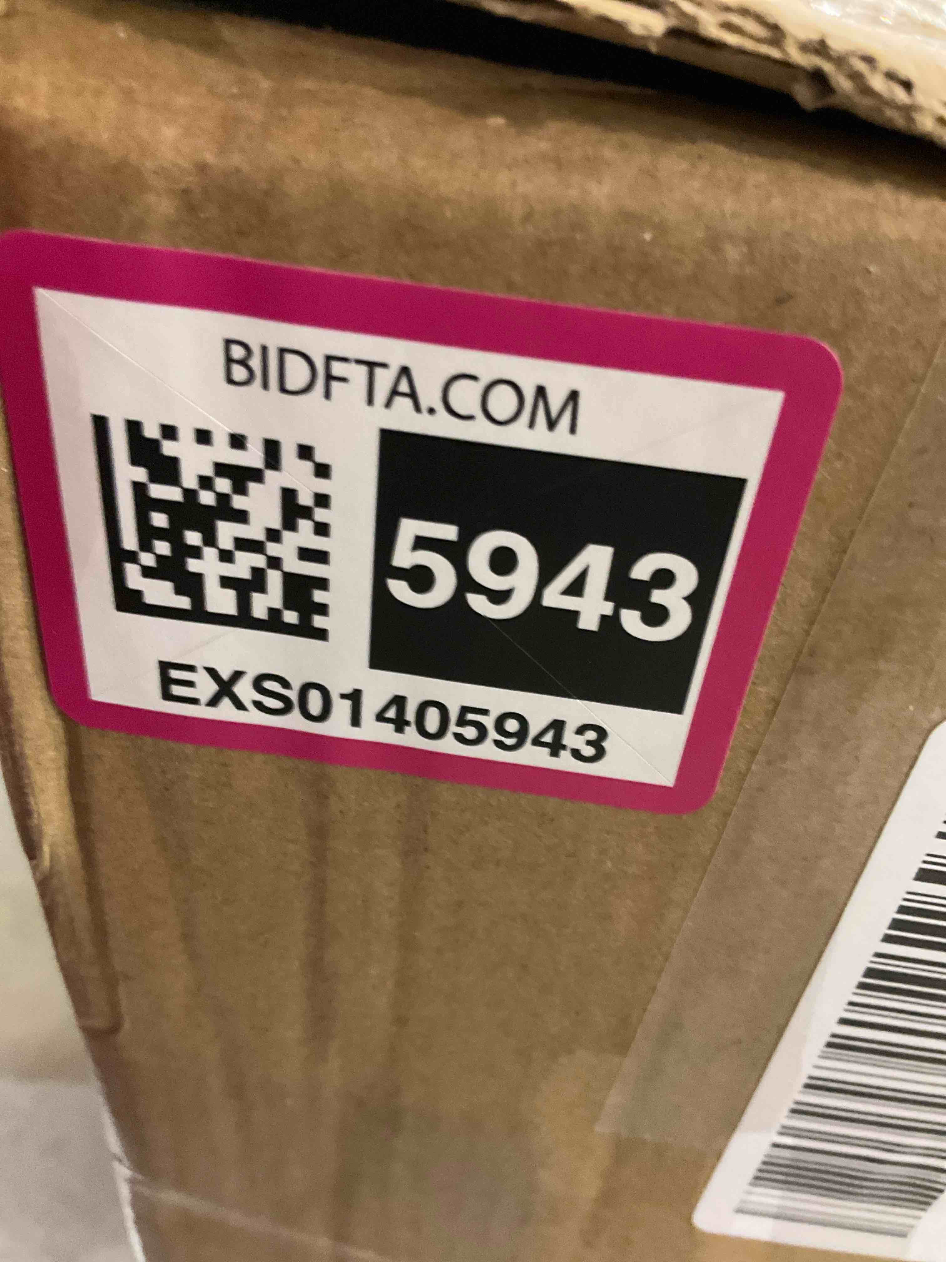 https://s3.amazonaws.com/lotting-images-prod/BargainHunt/EXS01405943_1722602174986.jpeg