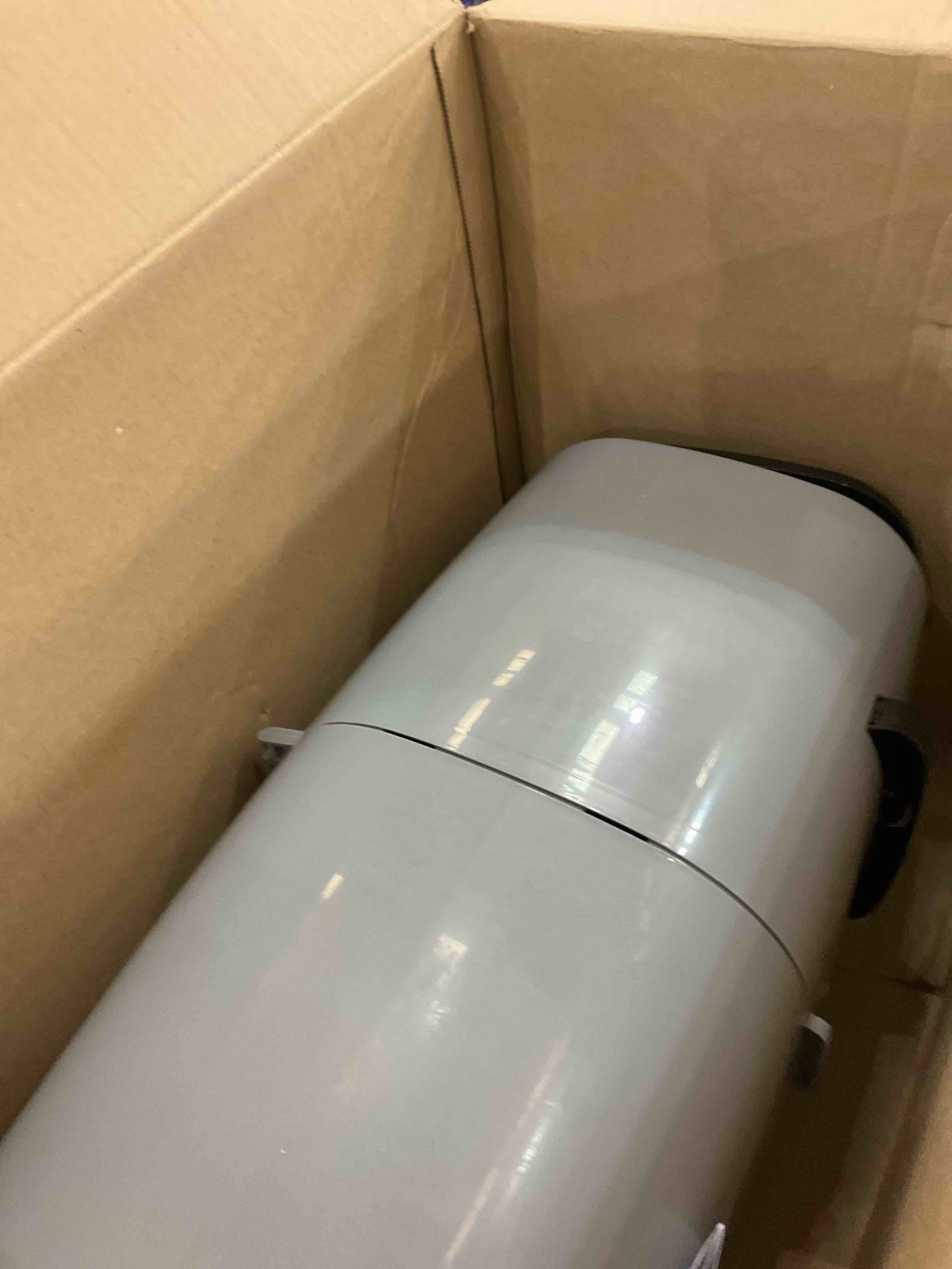 https://s3.amazonaws.com/lotting-images-prod/BargainHunt/EXS01406183_1722348467320.jpeg