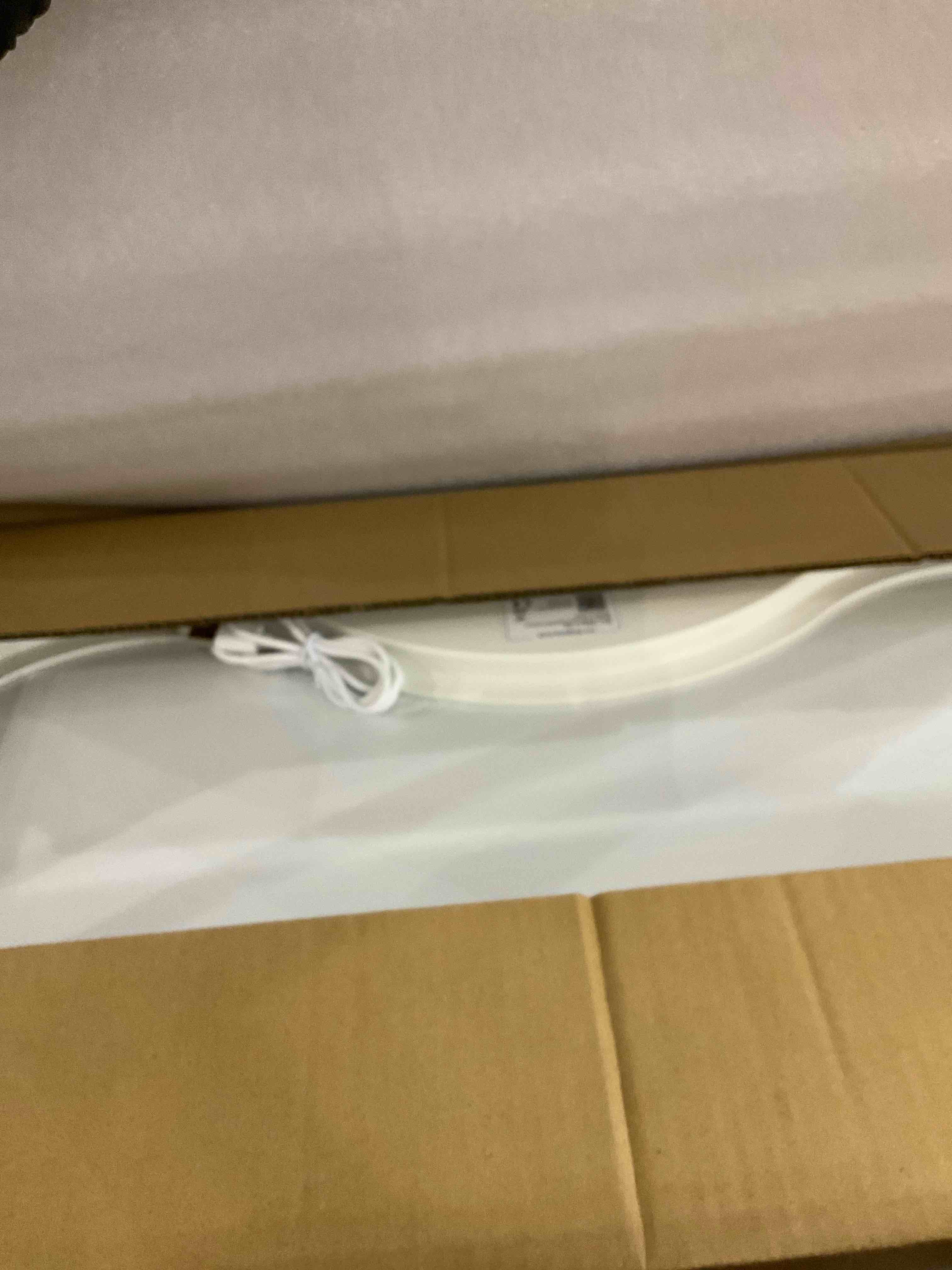 https://s3.amazonaws.com/lotting-images-prod/BargainHunt/EXS01406186_1722349254266.jpeg