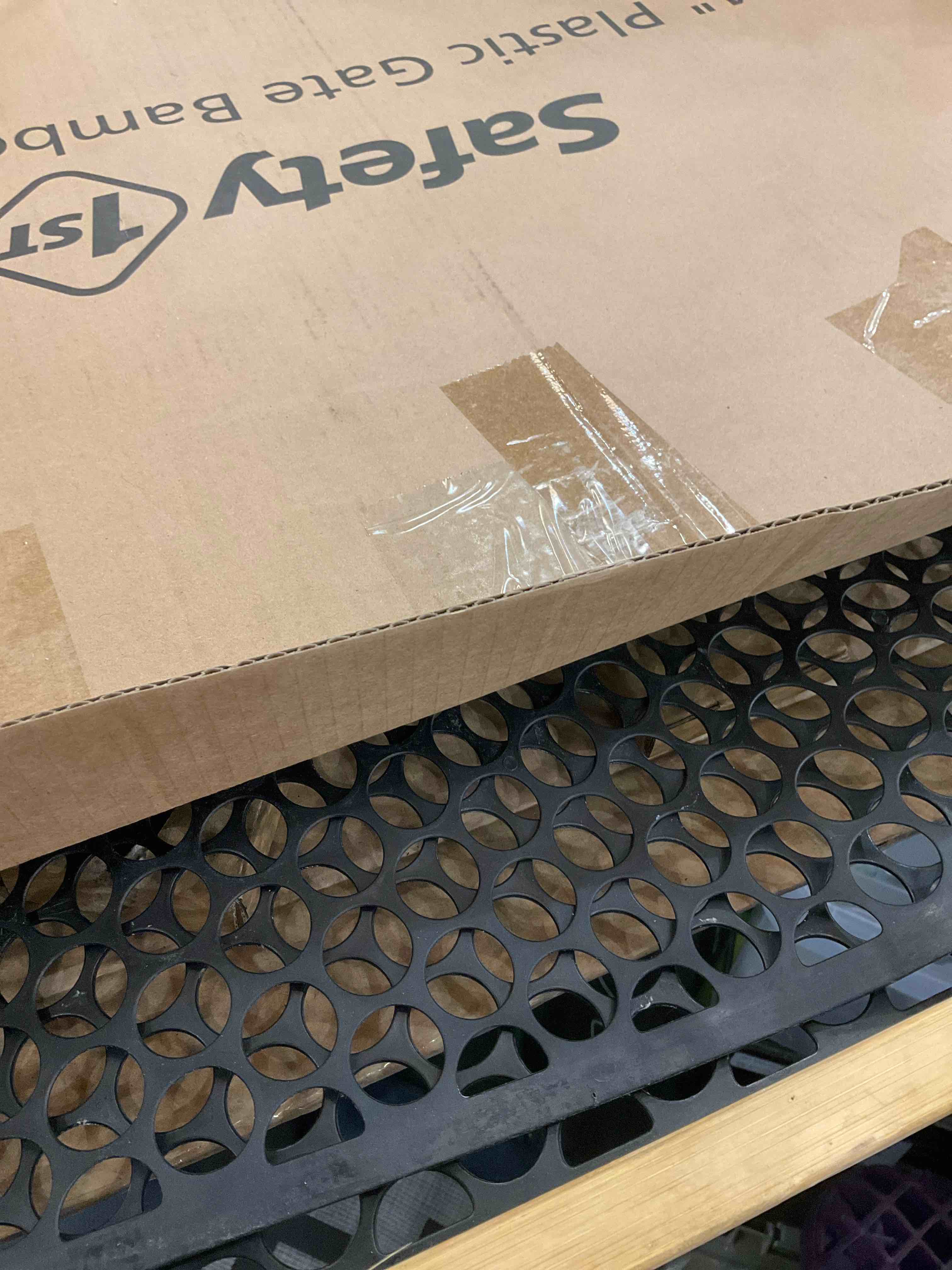 https://s3.amazonaws.com/lotting-images-prod/BargainHunt/EXS01406291_1722450817595.jpeg