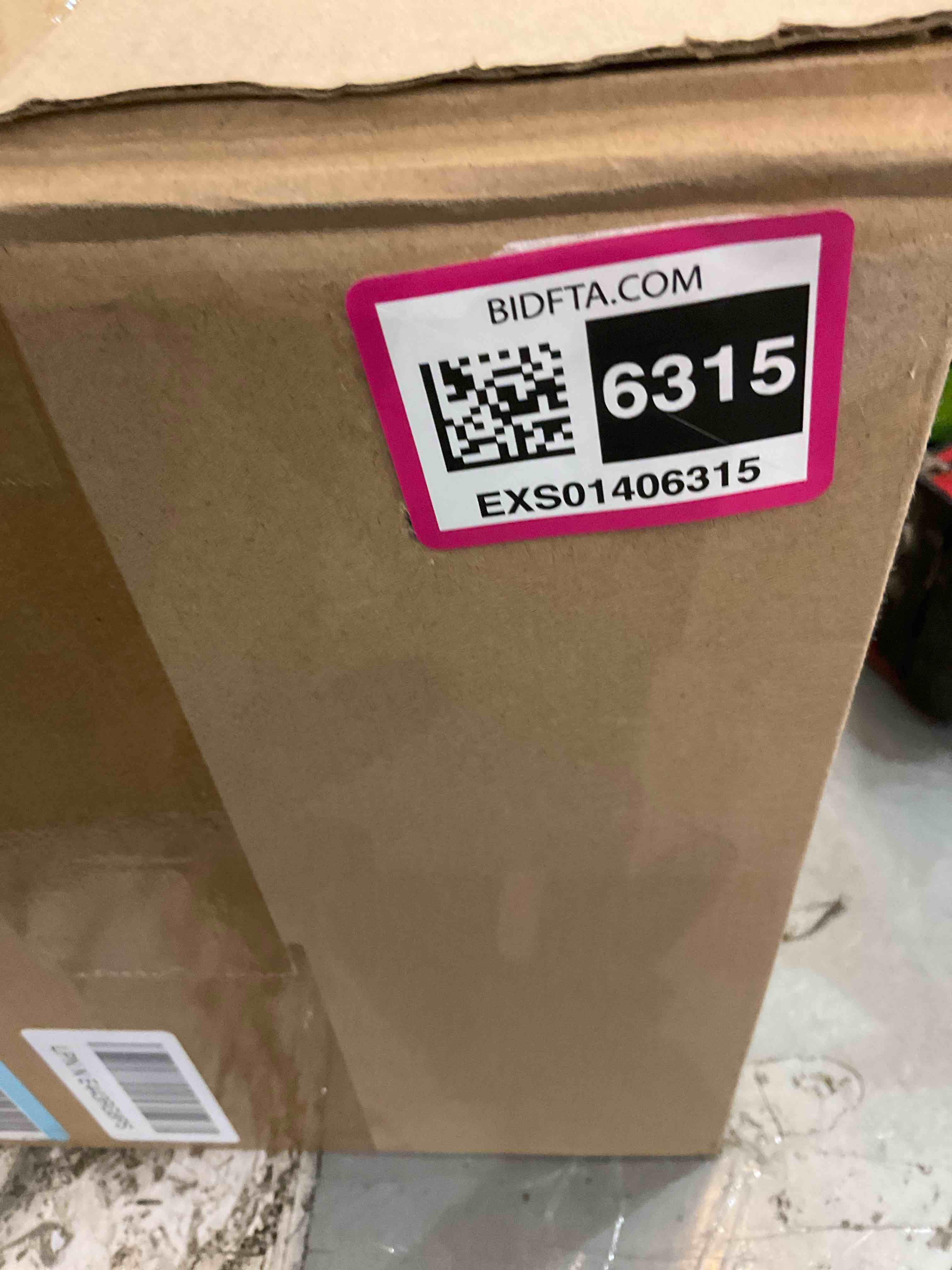 https://s3.amazonaws.com/lotting-images-prod/BargainHunt/EXS01406315_1722531704613.jpeg