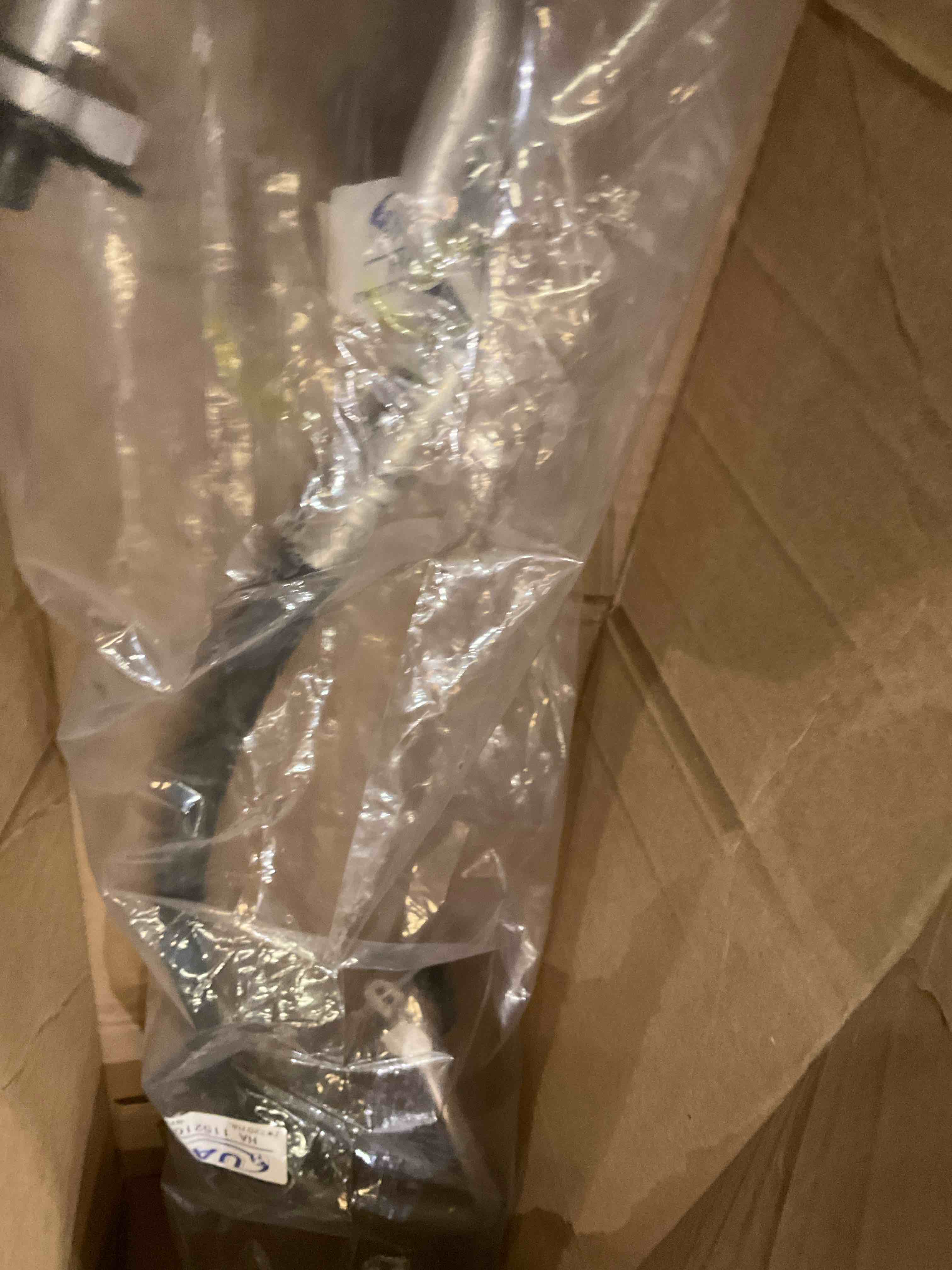 https://s3.amazonaws.com/lotting-images-prod/BargainHunt/EXS01407258_1722351579875.jpeg