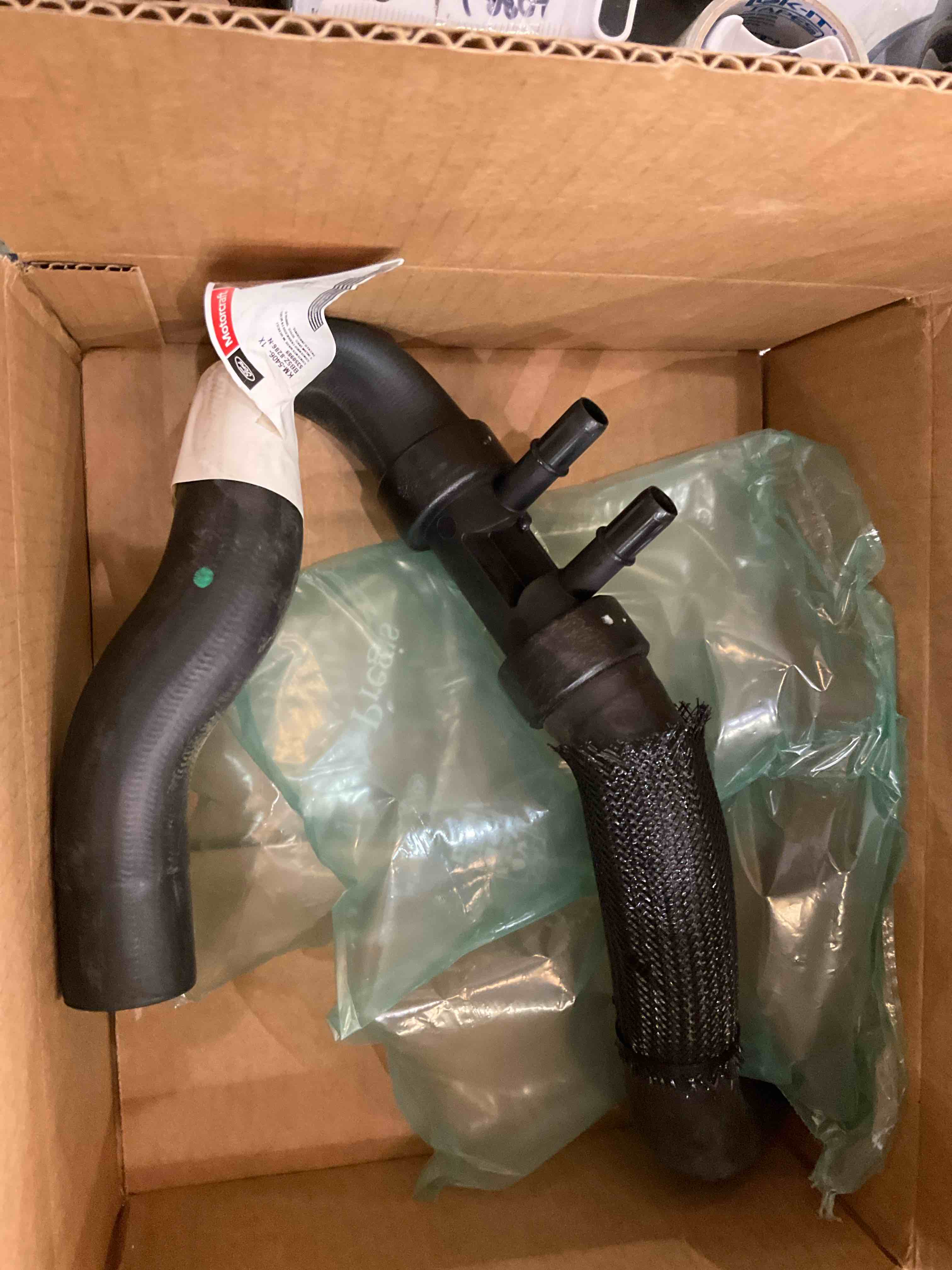 https://s3.amazonaws.com/lotting-images-prod/BargainHunt/EXS01407266_1722352805722.jpeg