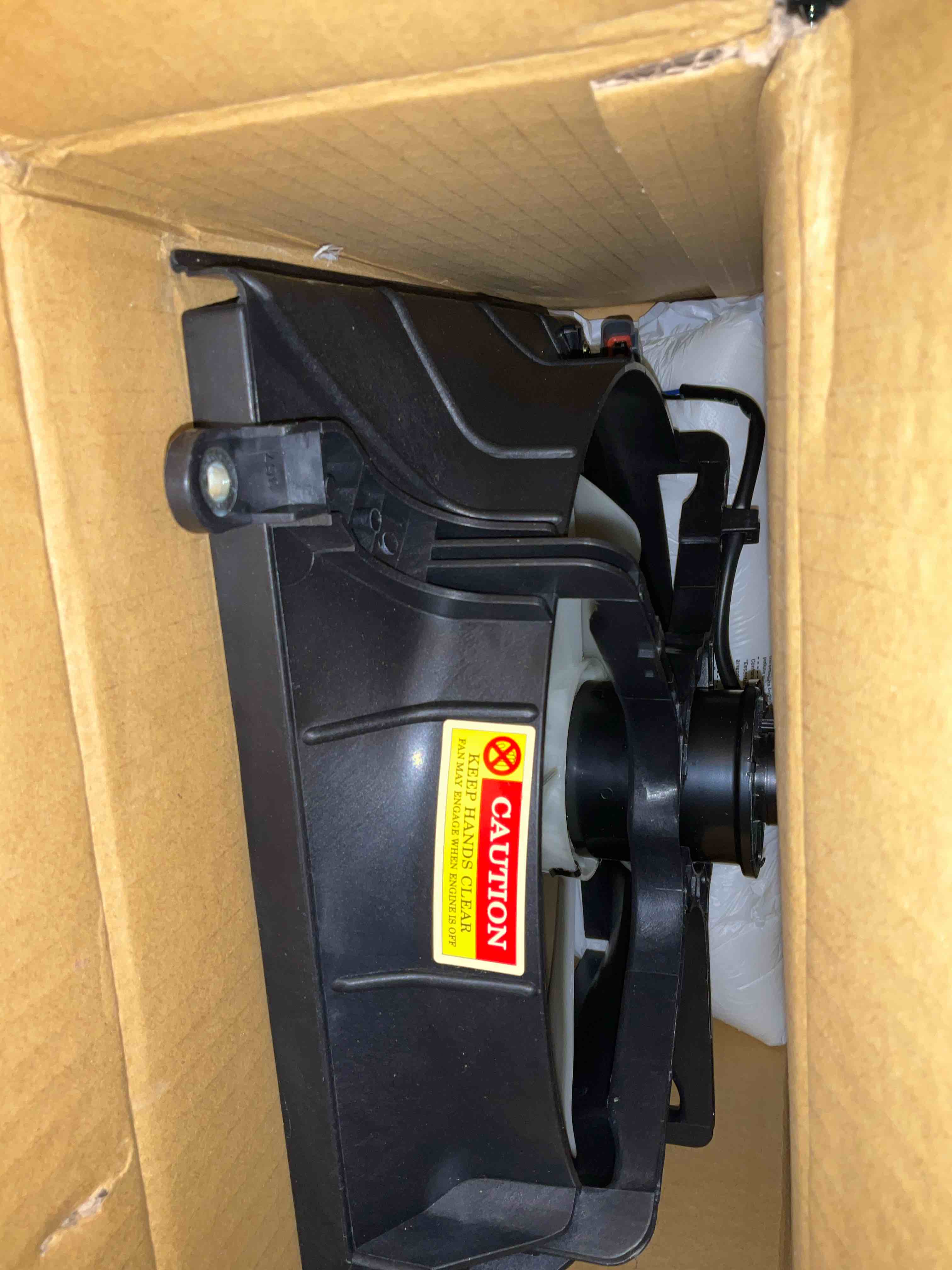 https://s3.amazonaws.com/lotting-images-prod/BargainHunt/EXS01407445_1722607974911.jpeg