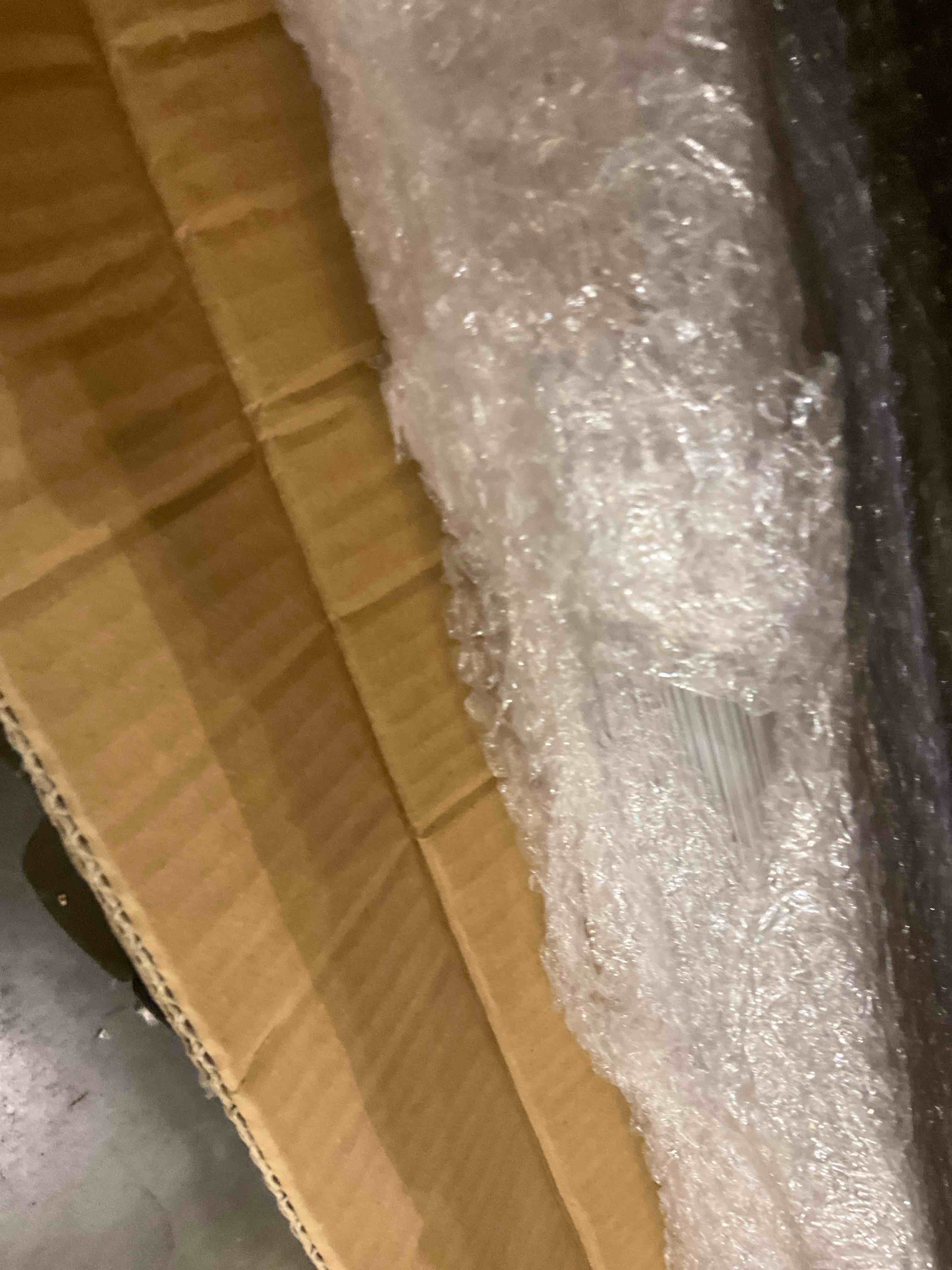 https://s3.amazonaws.com/lotting-images-prod/BargainHunt/EXS01407456_1722609645317.jpeg