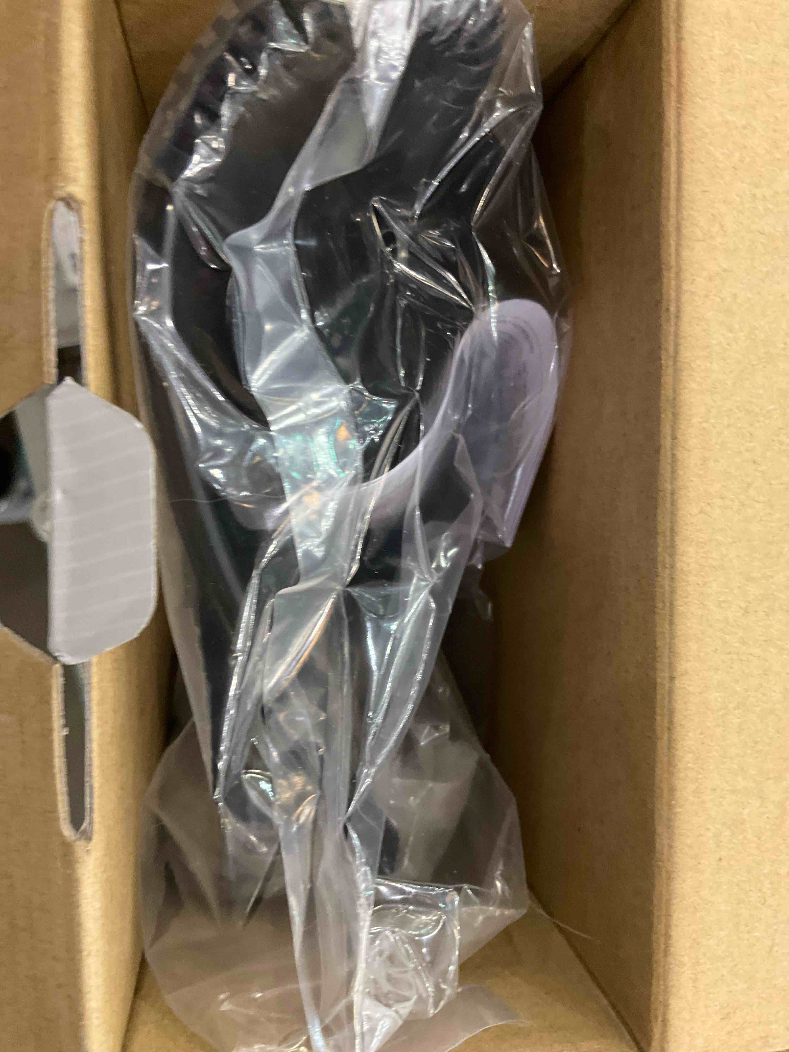 https://s3.amazonaws.com/lotting-images-prod/BargainHunt/EXS01407474_1722612721932.jpeg