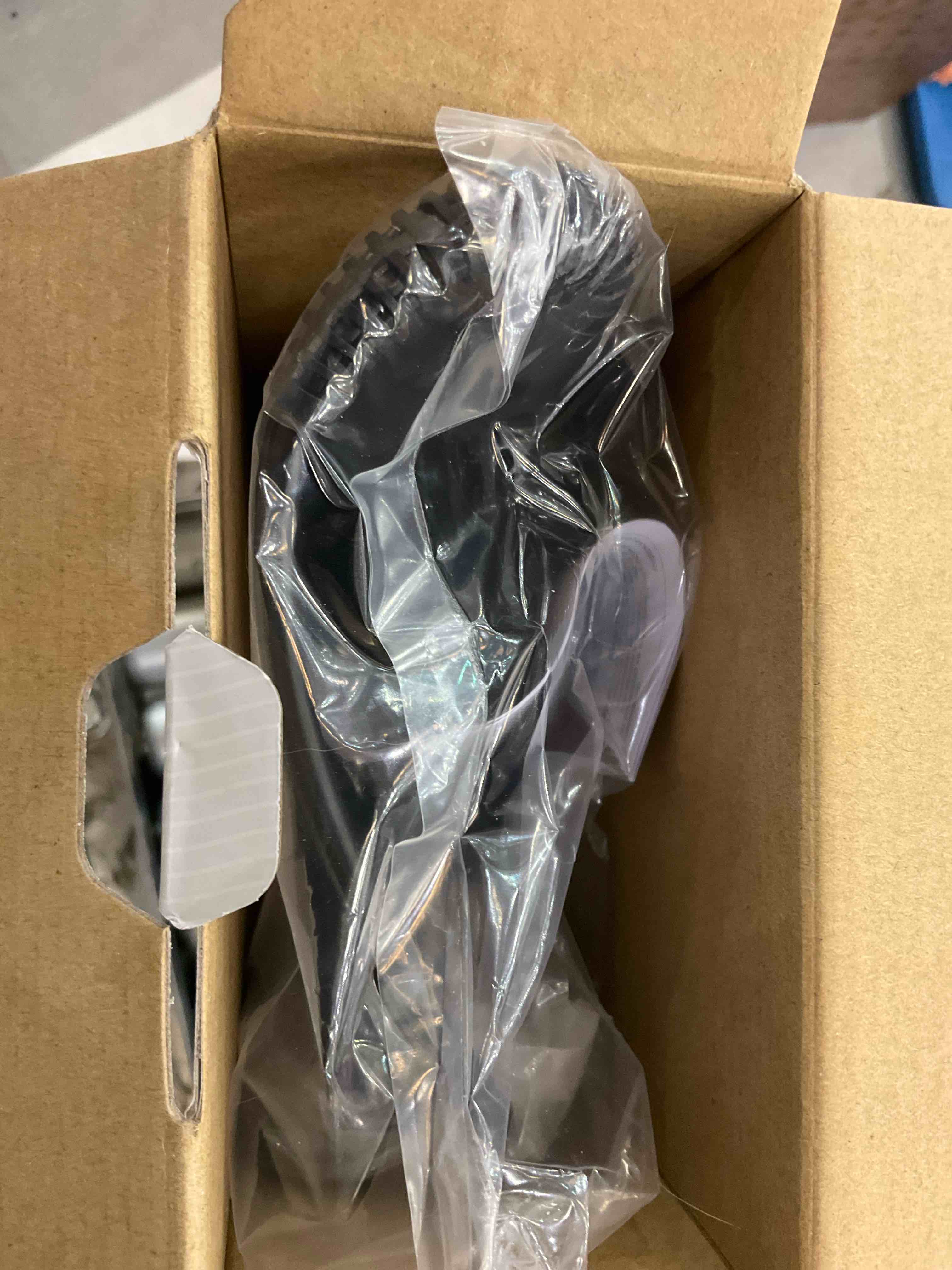 https://s3.amazonaws.com/lotting-images-prod/BargainHunt/EXS01407474_1722612722891.jpeg