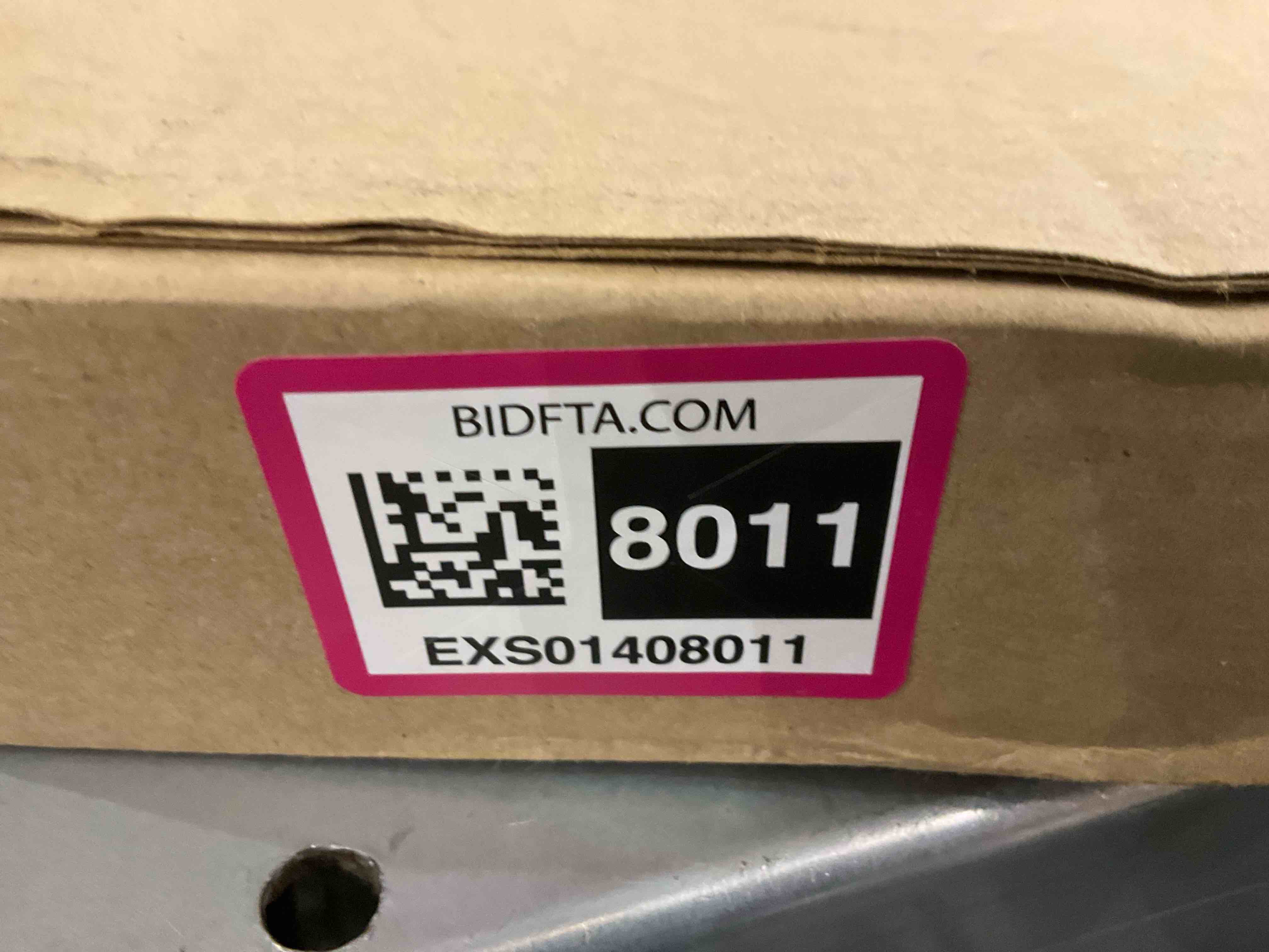 https://s3.amazonaws.com/lotting-images-prod/BargainHunt/EXS01408011_1722429602105.jpeg
