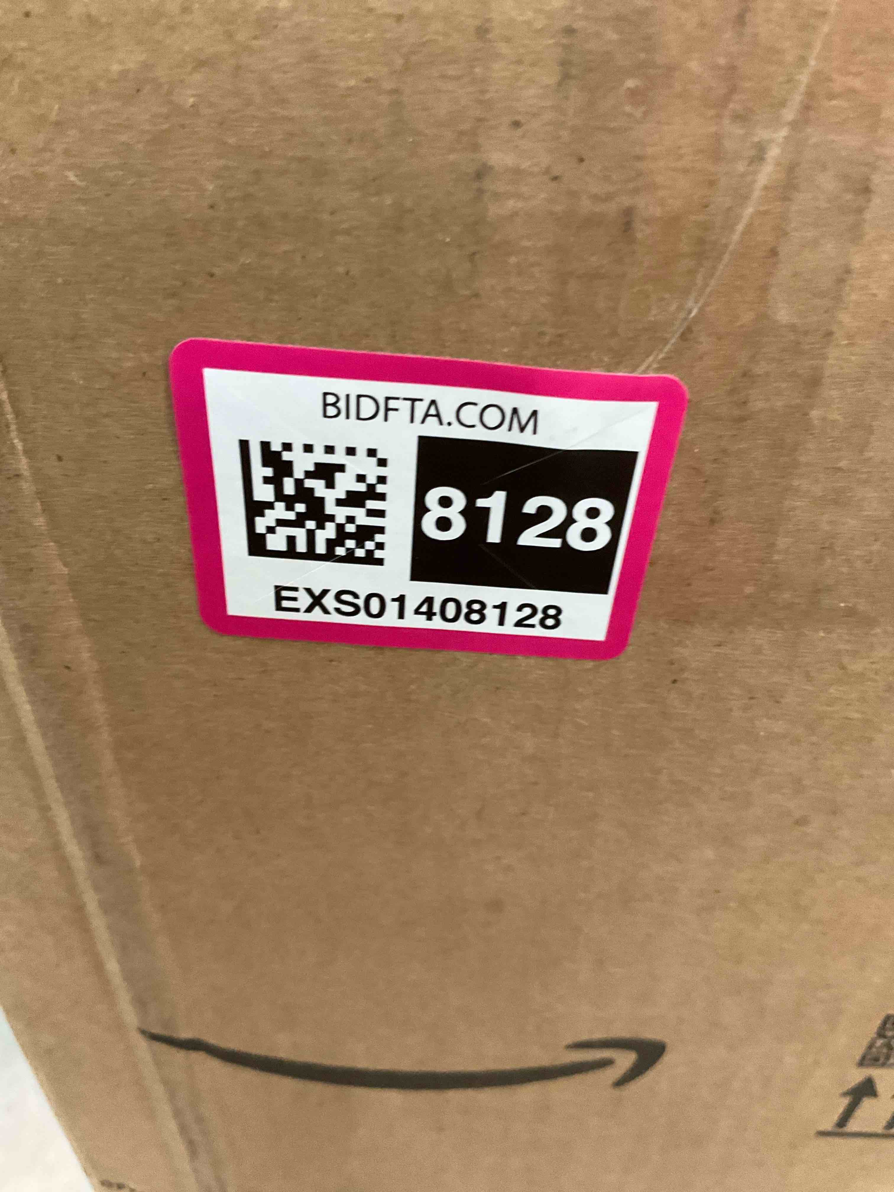 https://s3.amazonaws.com/lotting-images-prod/BargainHunt/EXS01408128_1722538358300.jpeg