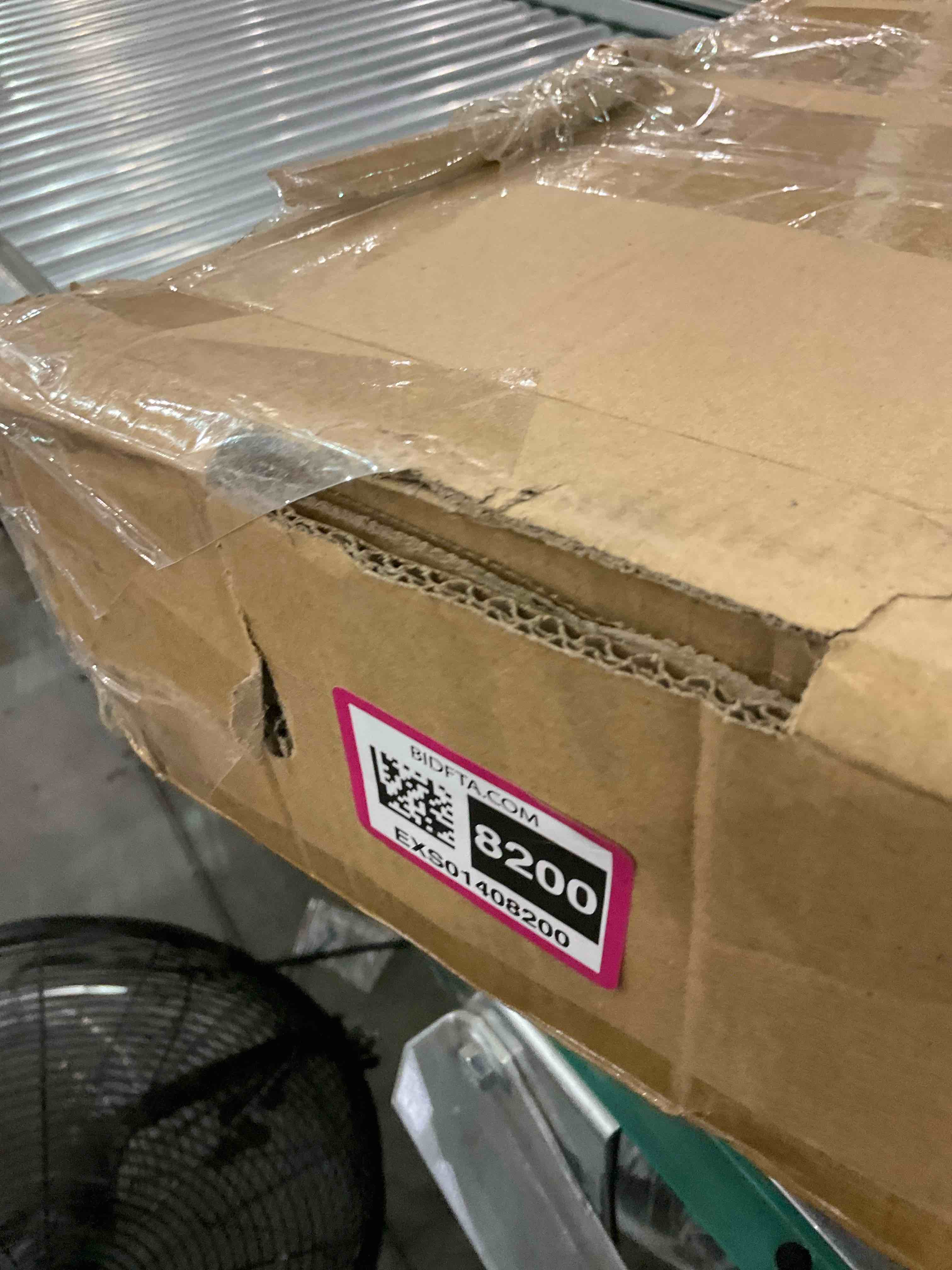 https://s3.amazonaws.com/lotting-images-prod/BargainHunt/EXS01408200_1722608015222.jpeg