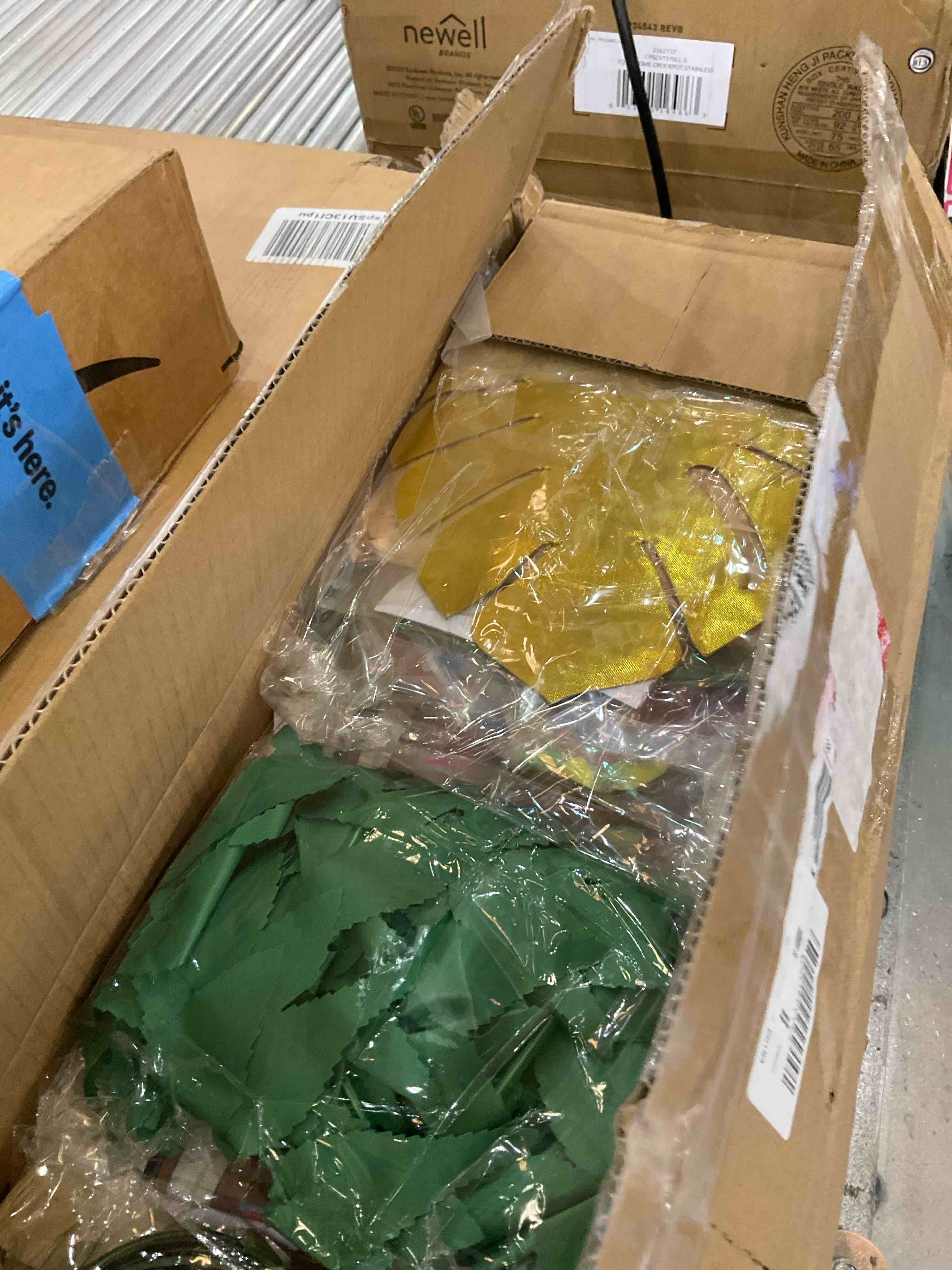 https://s3.amazonaws.com/lotting-images-prod/BargainHunt/EXS01408443_1722869917875.jpeg