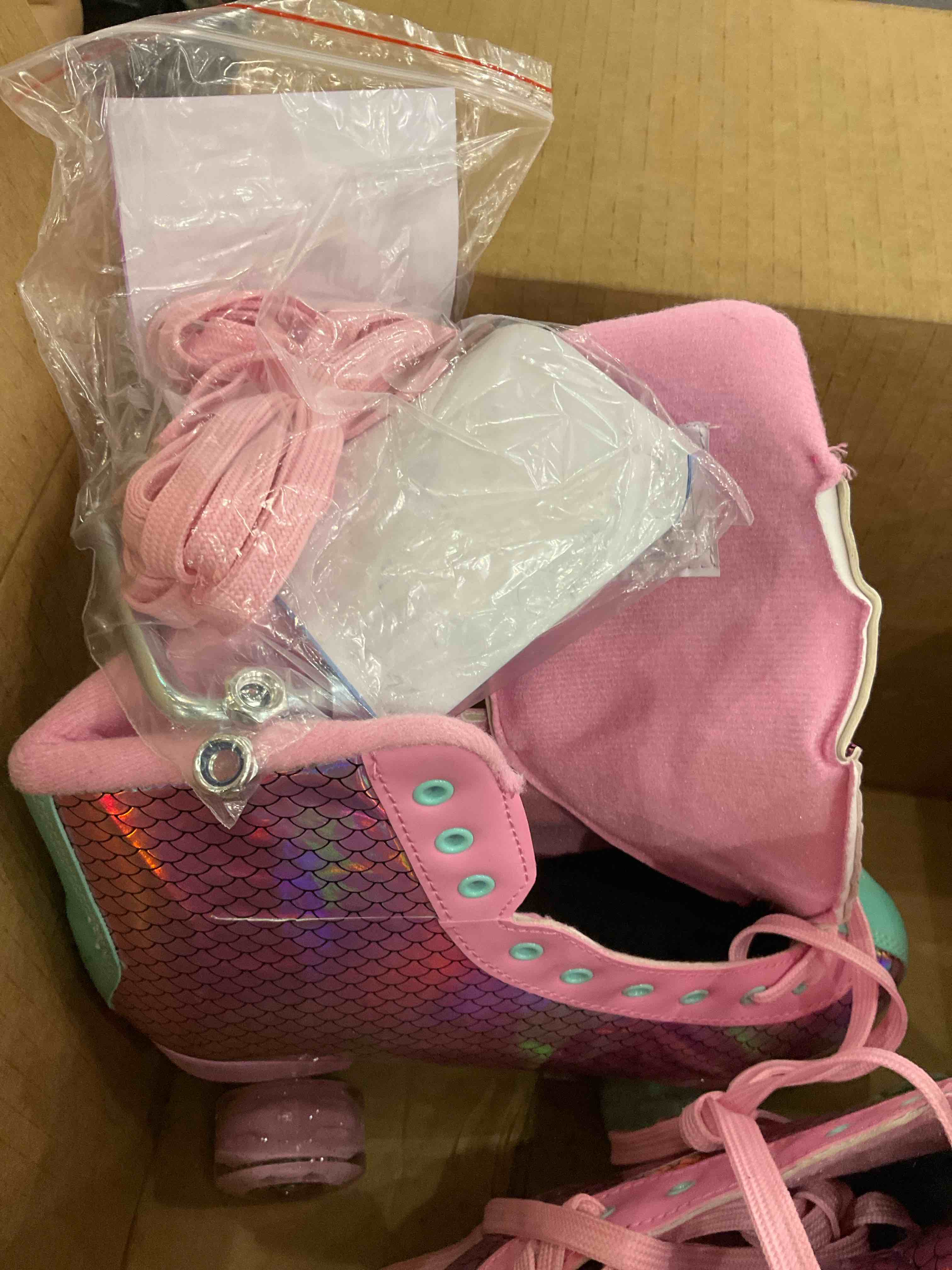https://s3.amazonaws.com/lotting-images-prod/BargainHunt/EXS01408509_1721753828321.jpeg