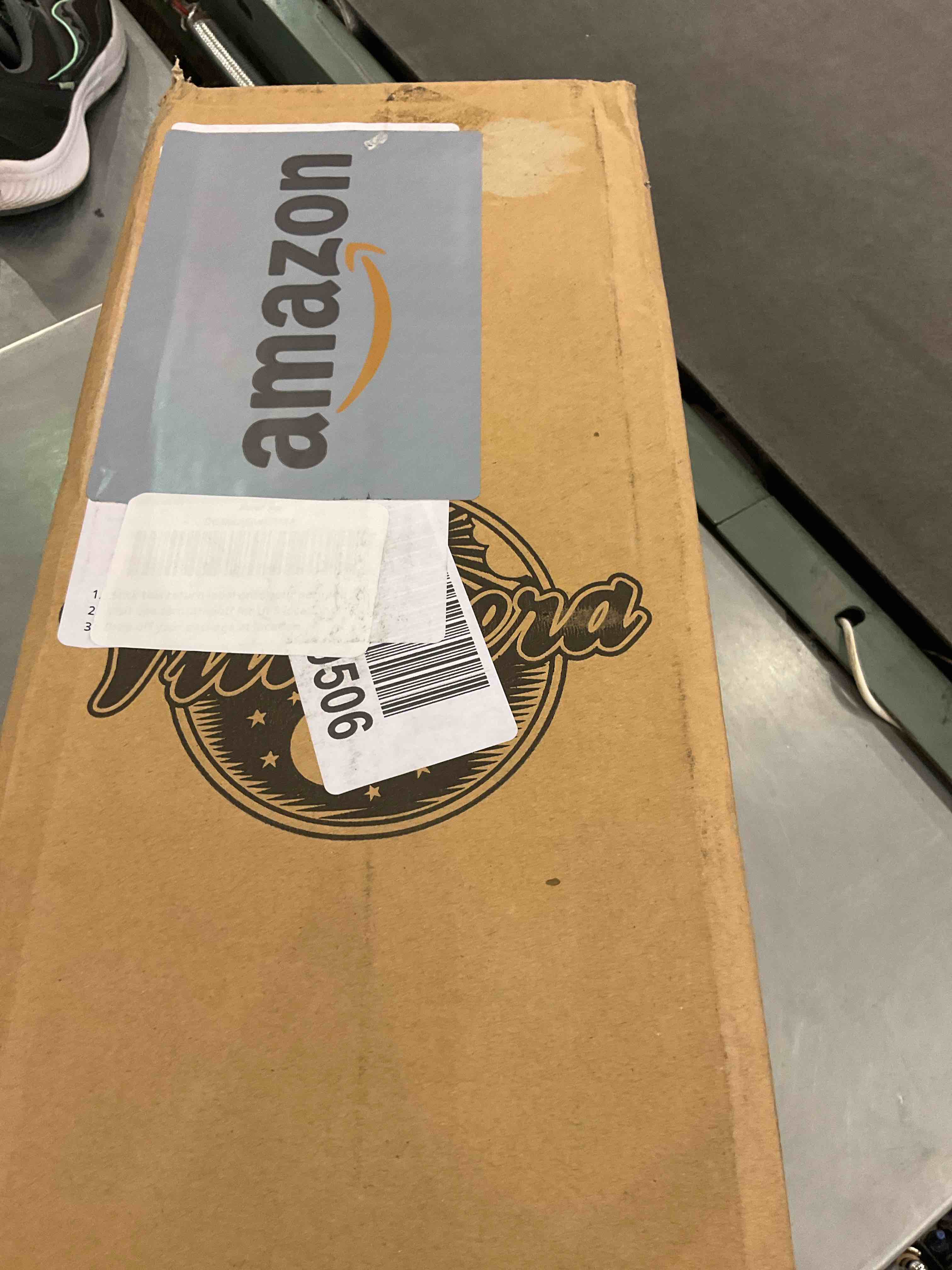 https://s3.amazonaws.com/lotting-images-prod/BargainHunt/EXS01408572_1721835001968.jpeg