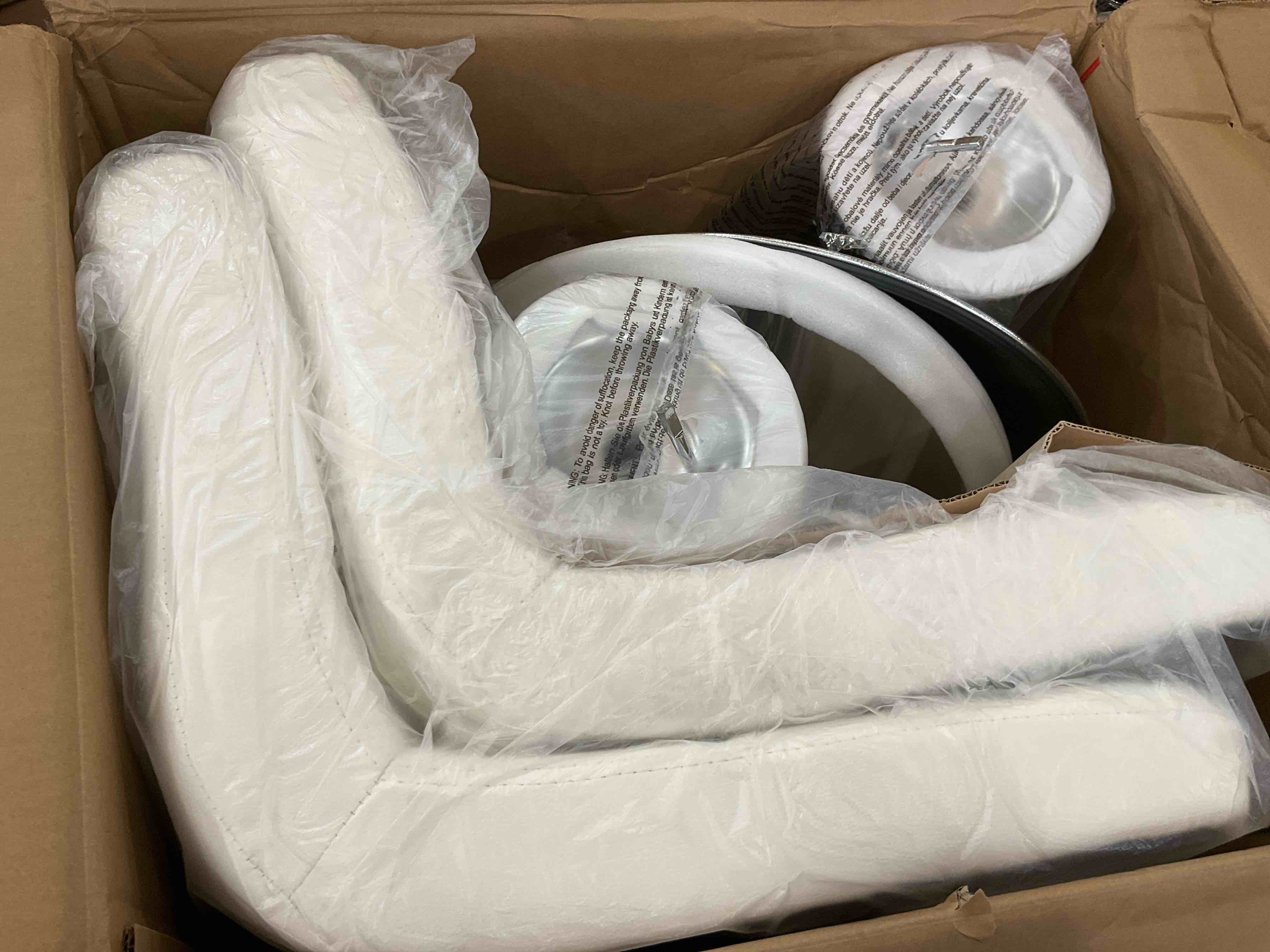 https://s3.amazonaws.com/lotting-images-prod/BargainHunt/EXS01408697_1721935080944.jpeg