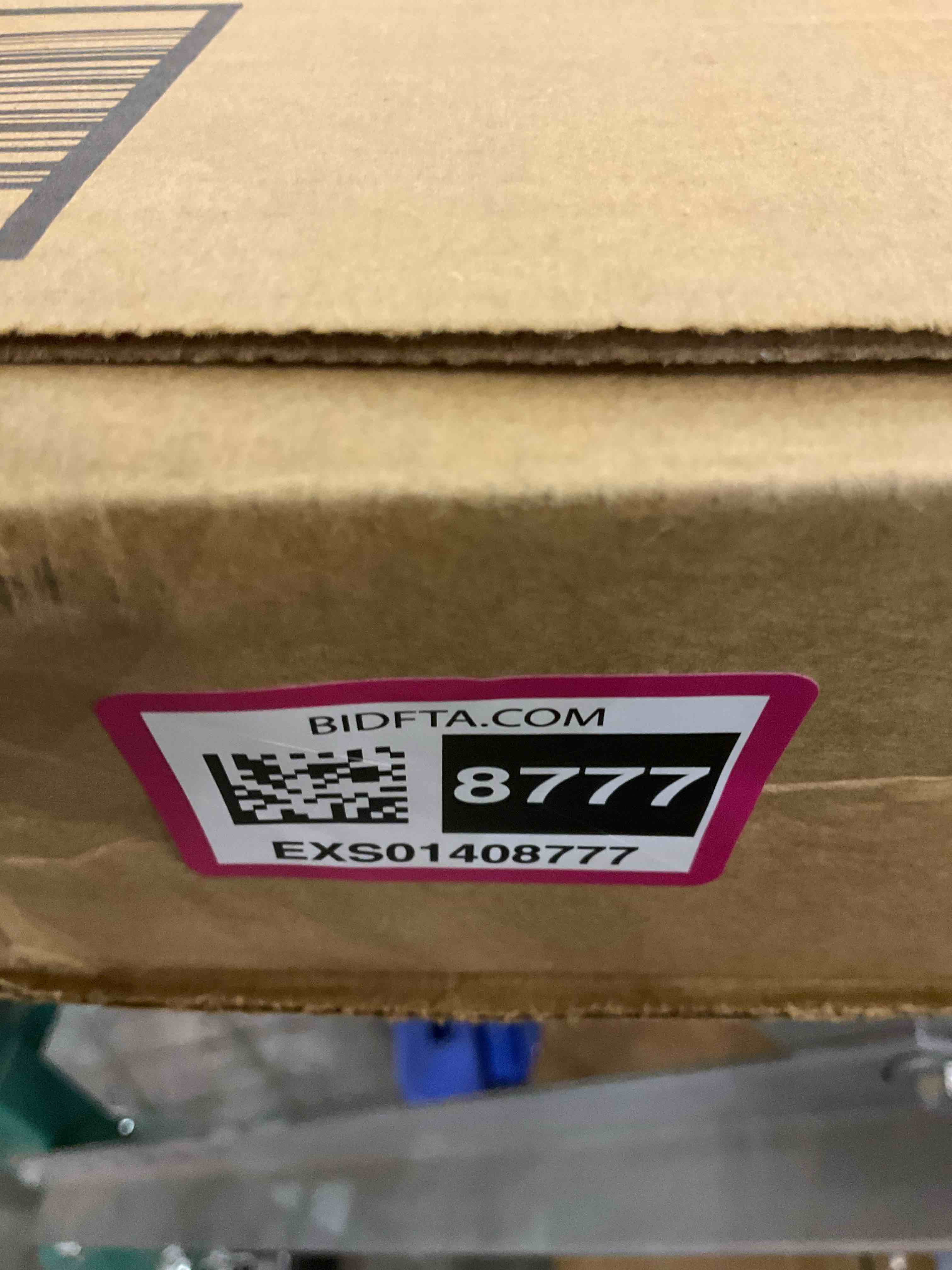 https://s3.amazonaws.com/lotting-images-prod/BargainHunt/EXS01408777_1722252576240.jpeg