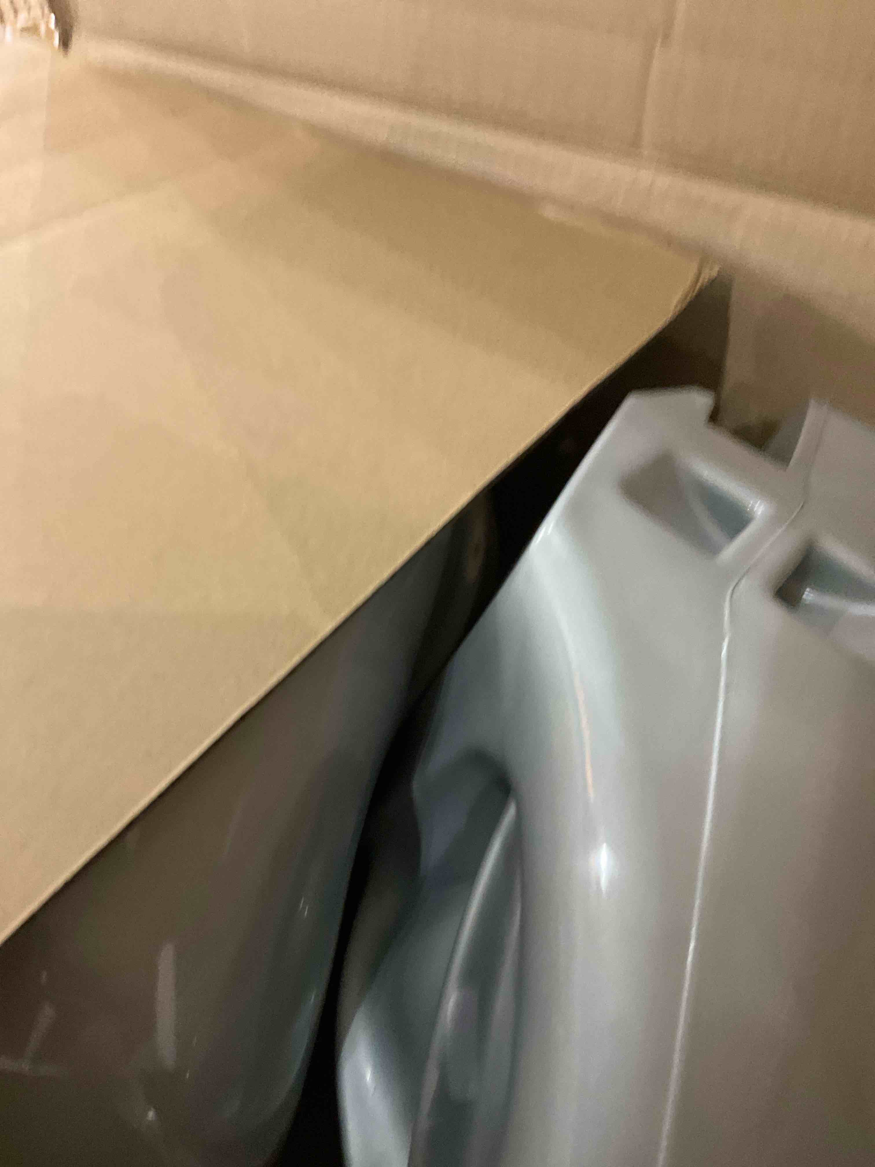 https://s3.amazonaws.com/lotting-images-prod/BargainHunt/EXS01409122_1722602595144.jpeg