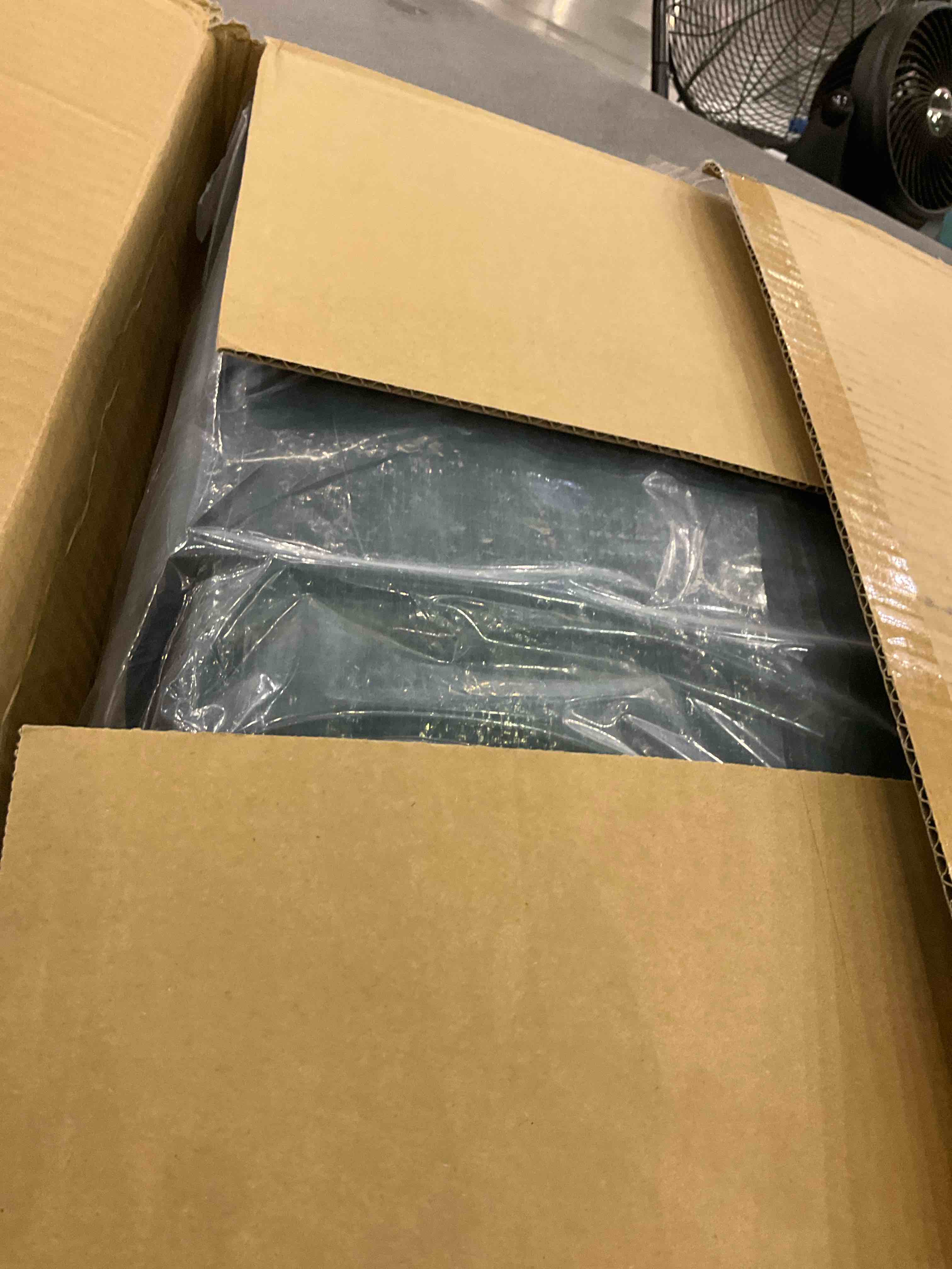 https://s3.amazonaws.com/lotting-images-prod/BargainHunt/EXS01409154_1722607598284.jpeg