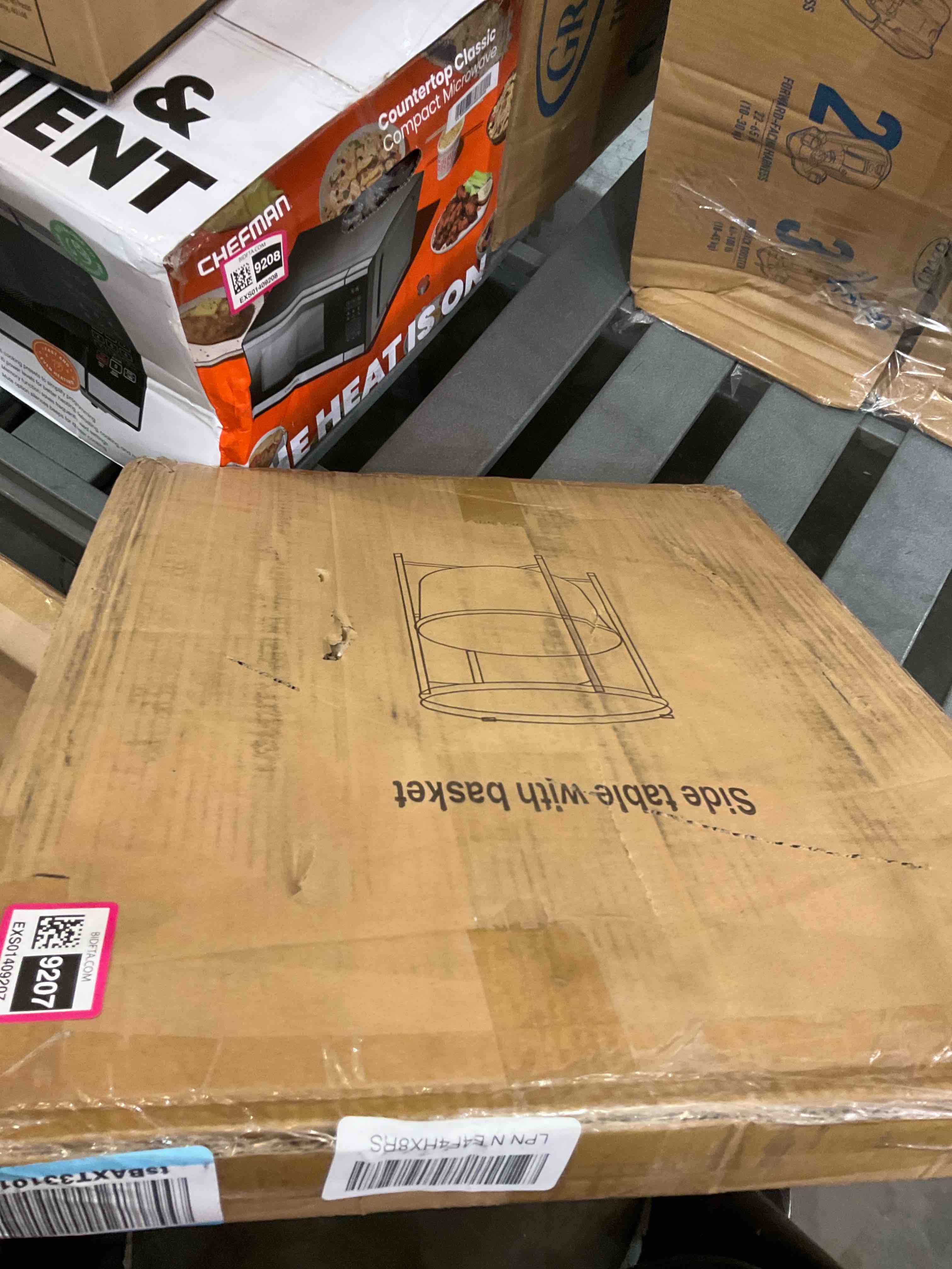 https://s3.amazonaws.com/lotting-images-prod/BargainHunt/EXS01409207_1722612994754.jpeg