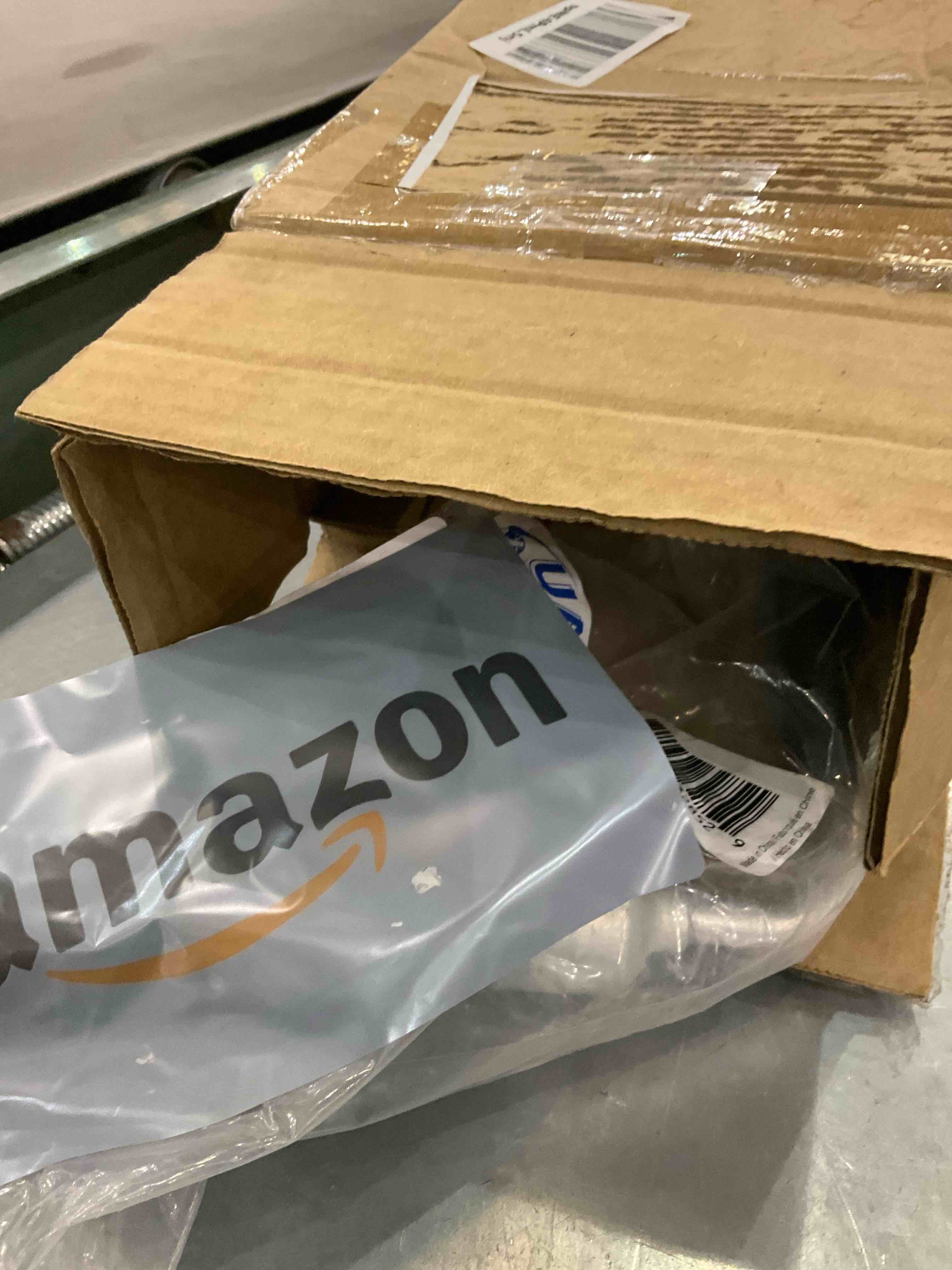 https://s3.amazonaws.com/lotting-images-prod/BargainHunt/EXS01409331_1722864930996.jpeg