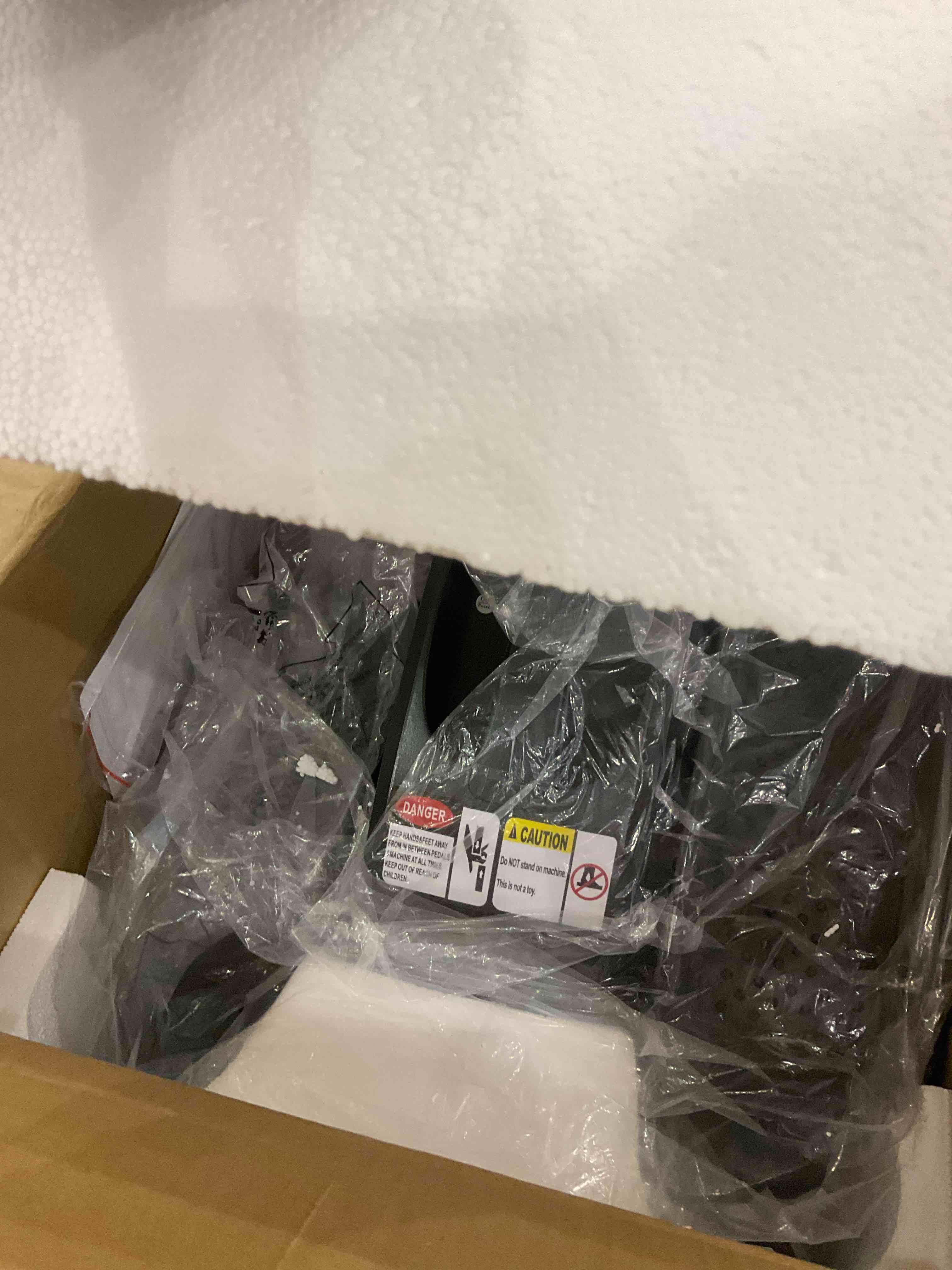 https://s3.amazonaws.com/lotting-images-prod/BargainHunt/EXS01409346_1722866358387.jpeg