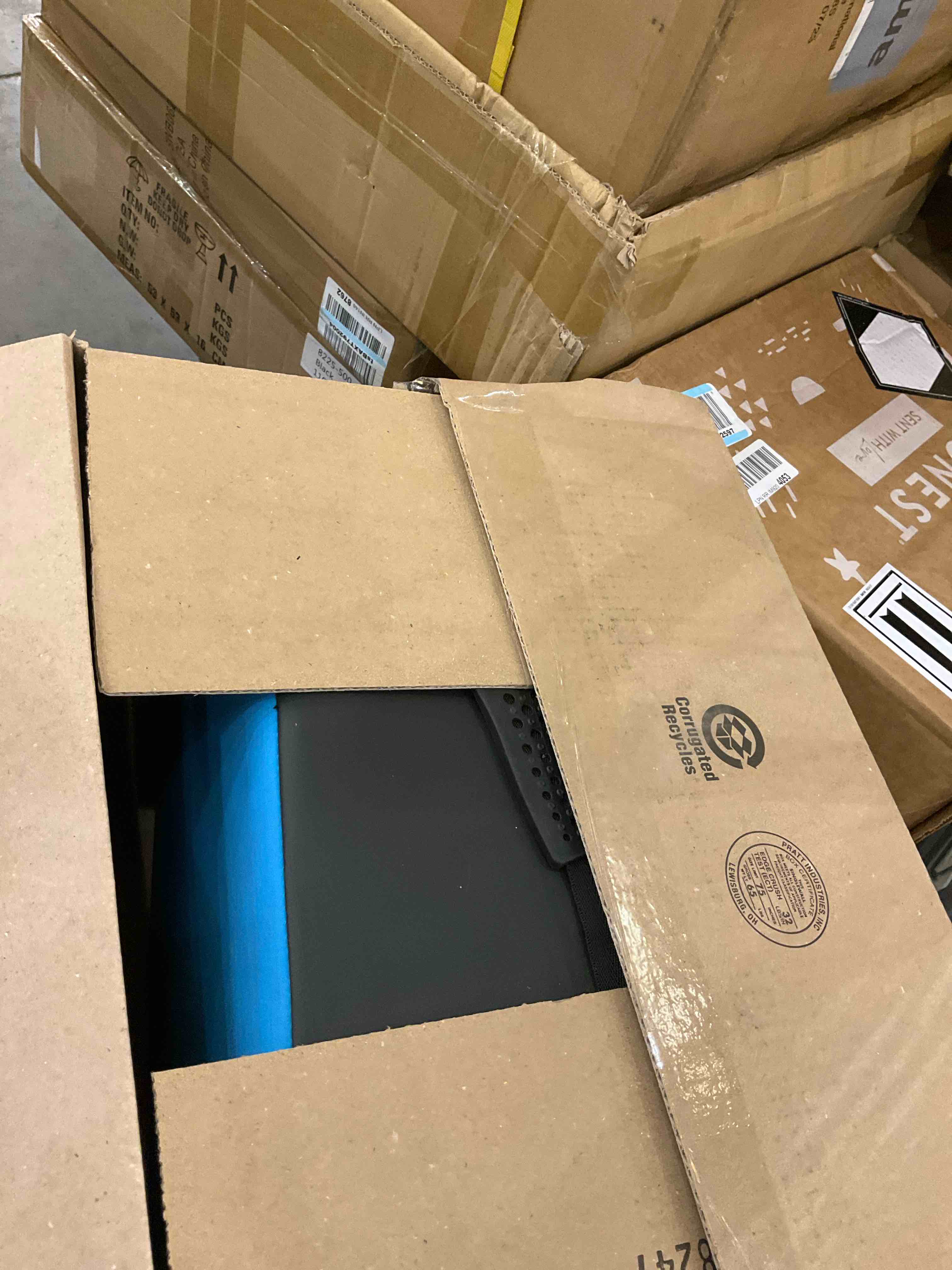https://s3.amazonaws.com/lotting-images-prod/BargainHunt/EXS01409846_1722347822584.jpeg