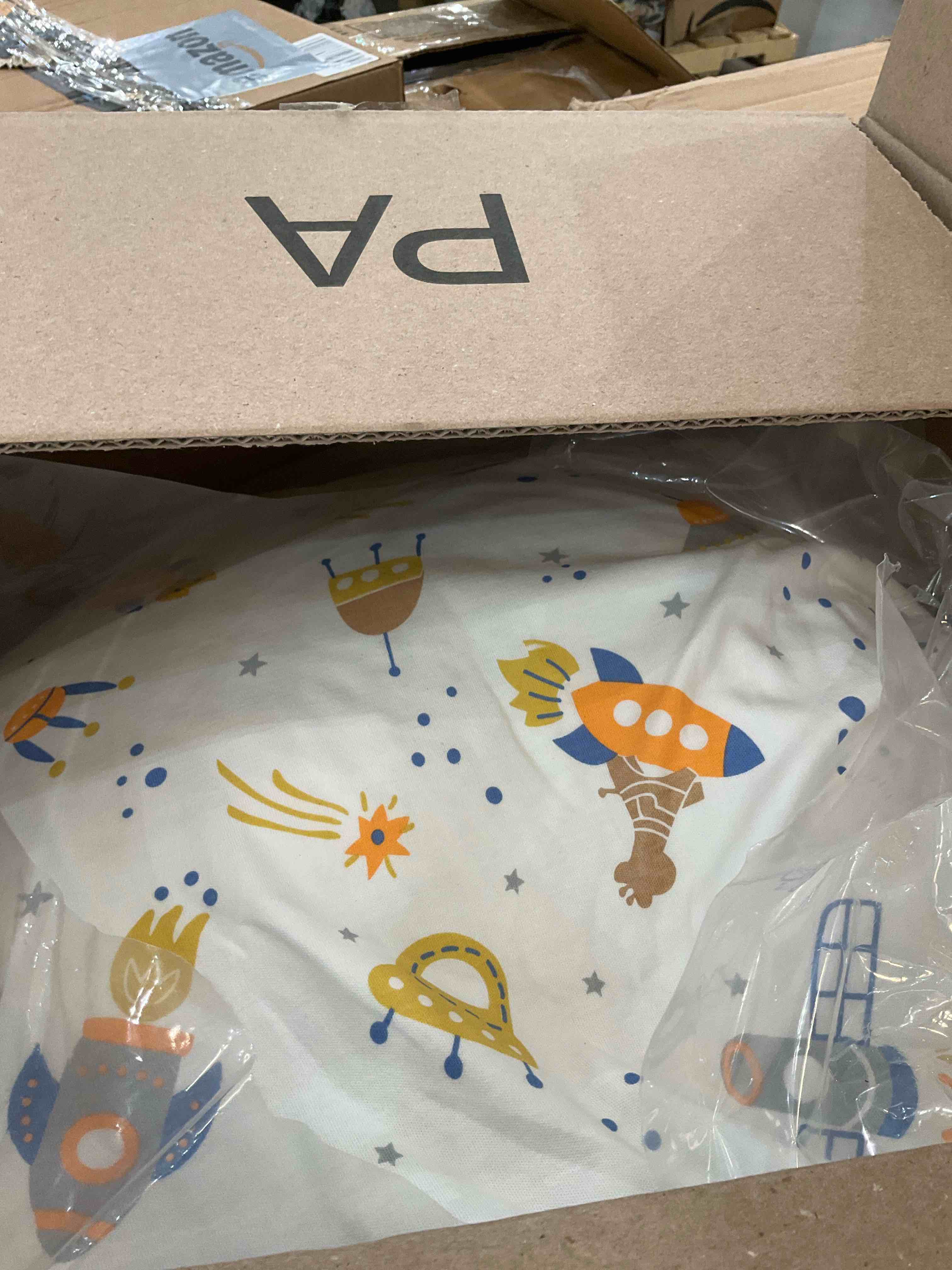 https://s3.amazonaws.com/lotting-images-prod/BargainHunt/EXS01410067_1721669337950.jpeg
