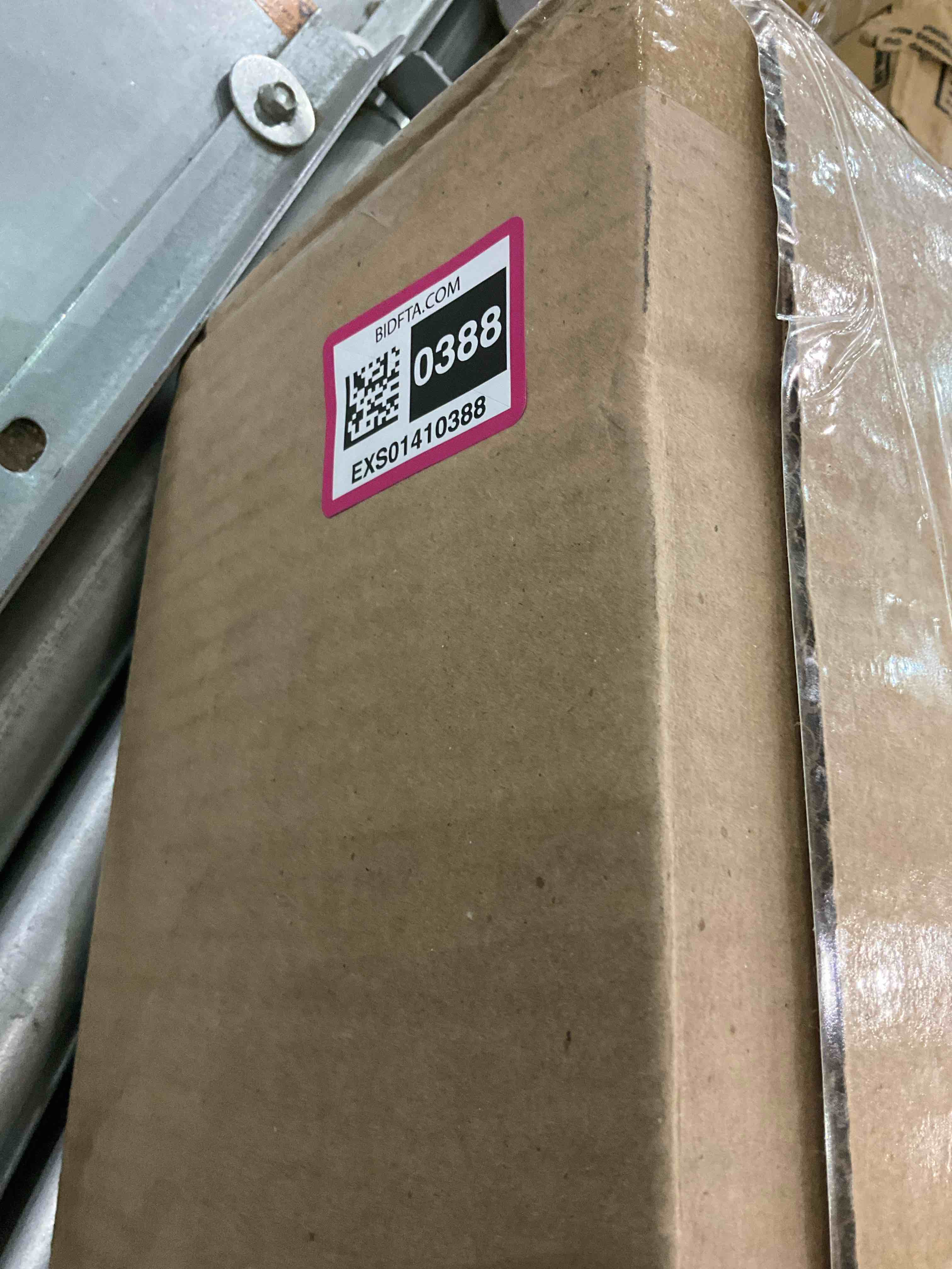 https://s3.amazonaws.com/lotting-images-prod/BargainHunt/EXS01410388_1721906995696.jpeg
