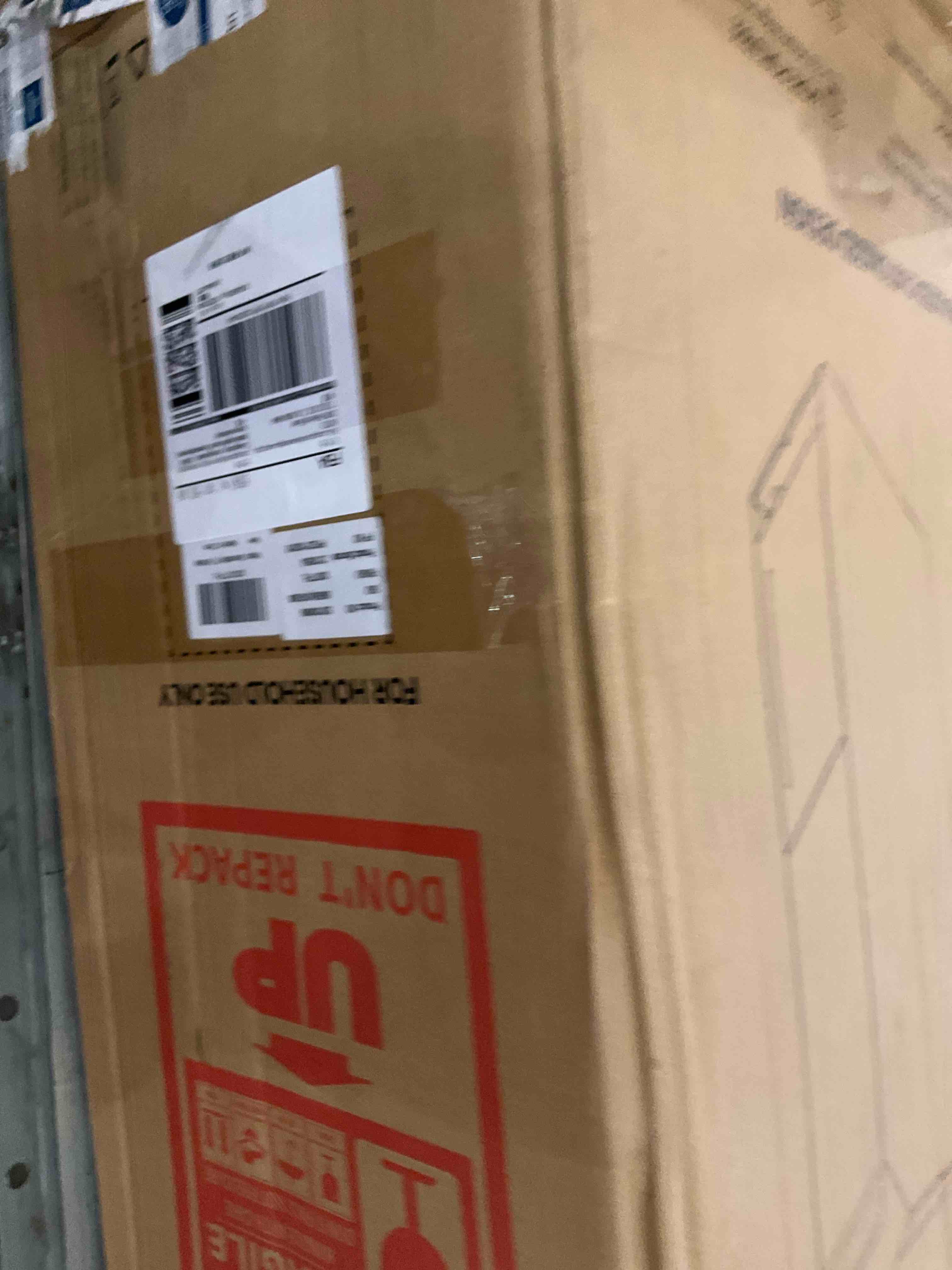 https://s3.amazonaws.com/lotting-images-prod/BargainHunt/EXS01410525_1721835981182.jpeg