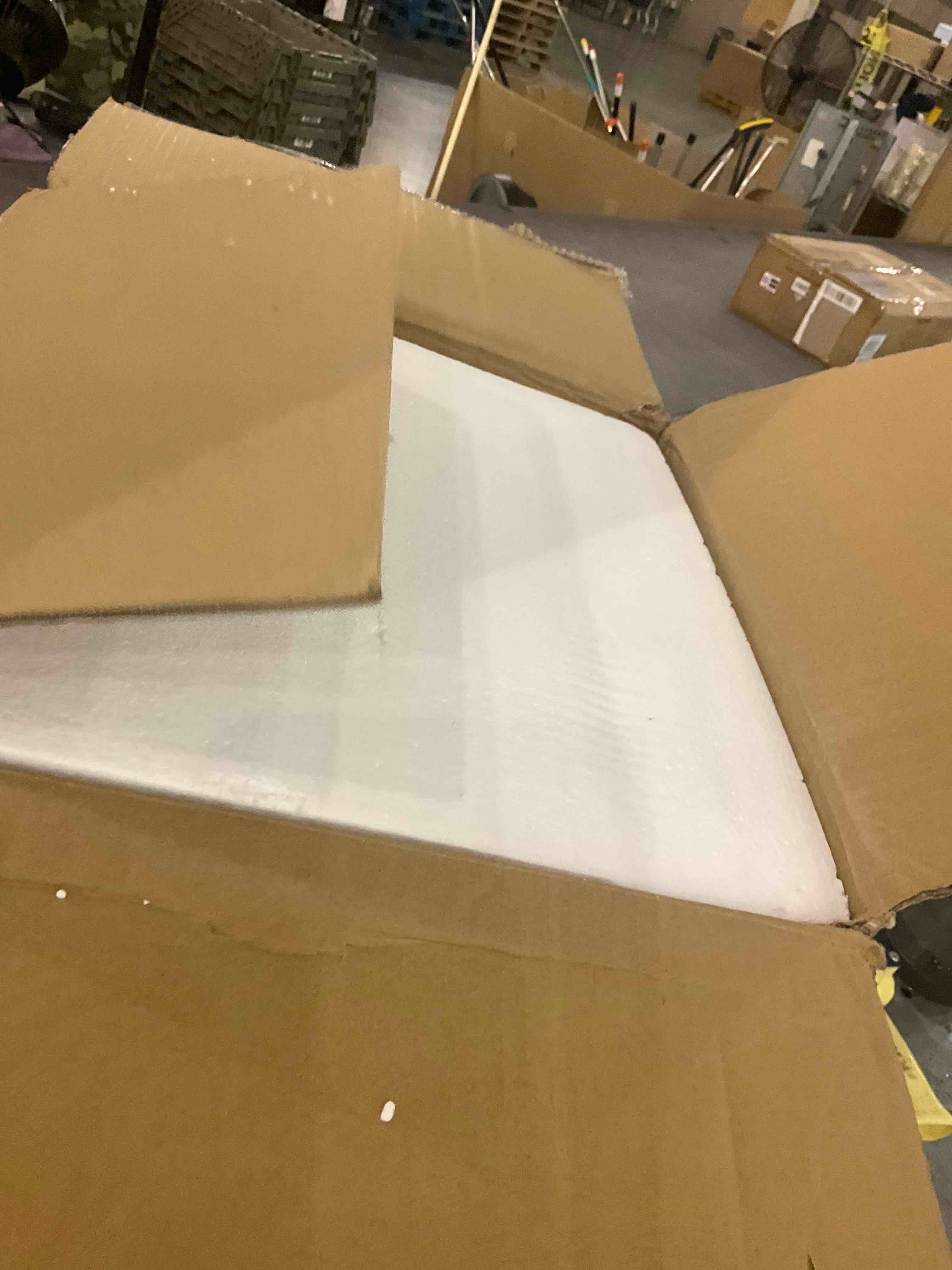 https://s3.amazonaws.com/lotting-images-prod/BargainHunt/EXS01410711_1722256385360.jpeg