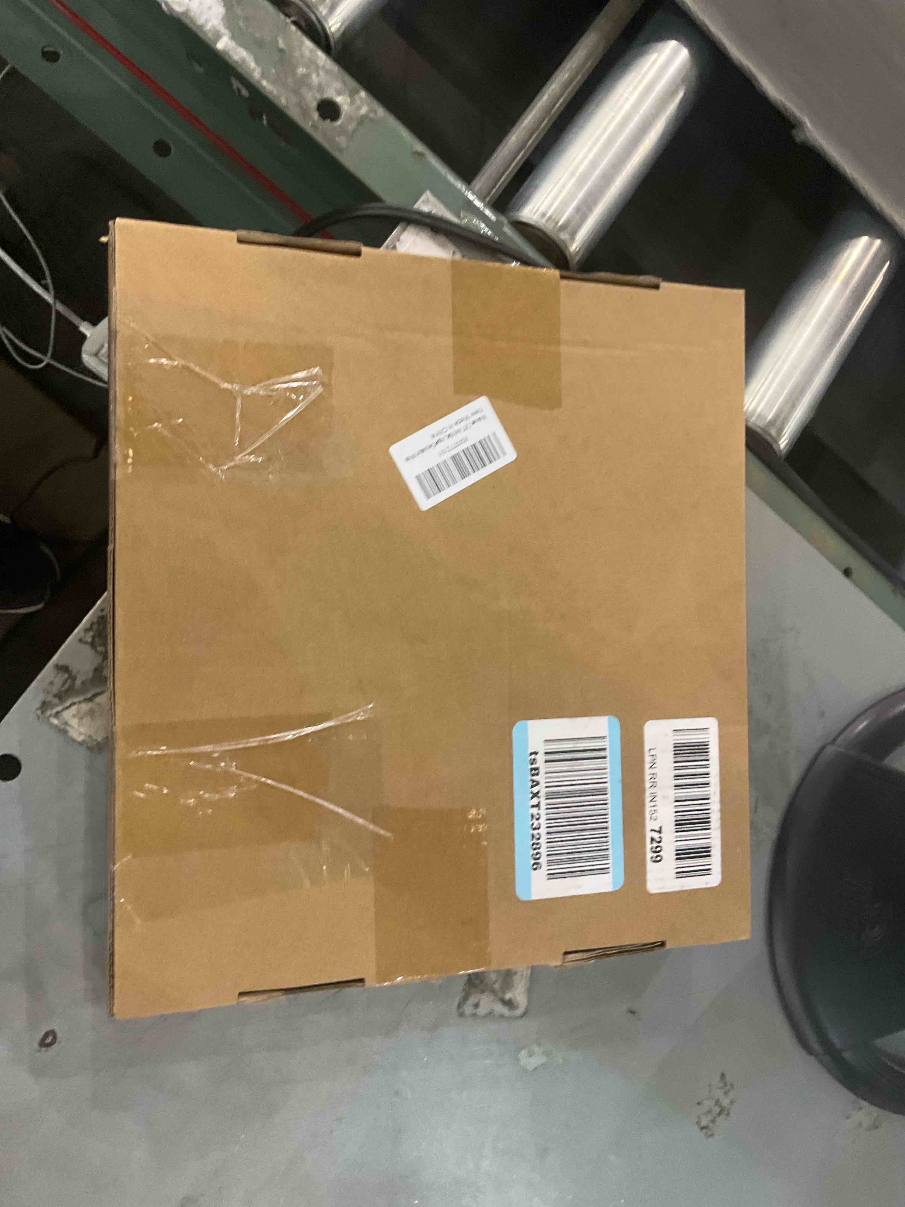 https://s3.amazonaws.com/lotting-images-prod/BargainHunt/EXS01410924_1722428929688.jpeg