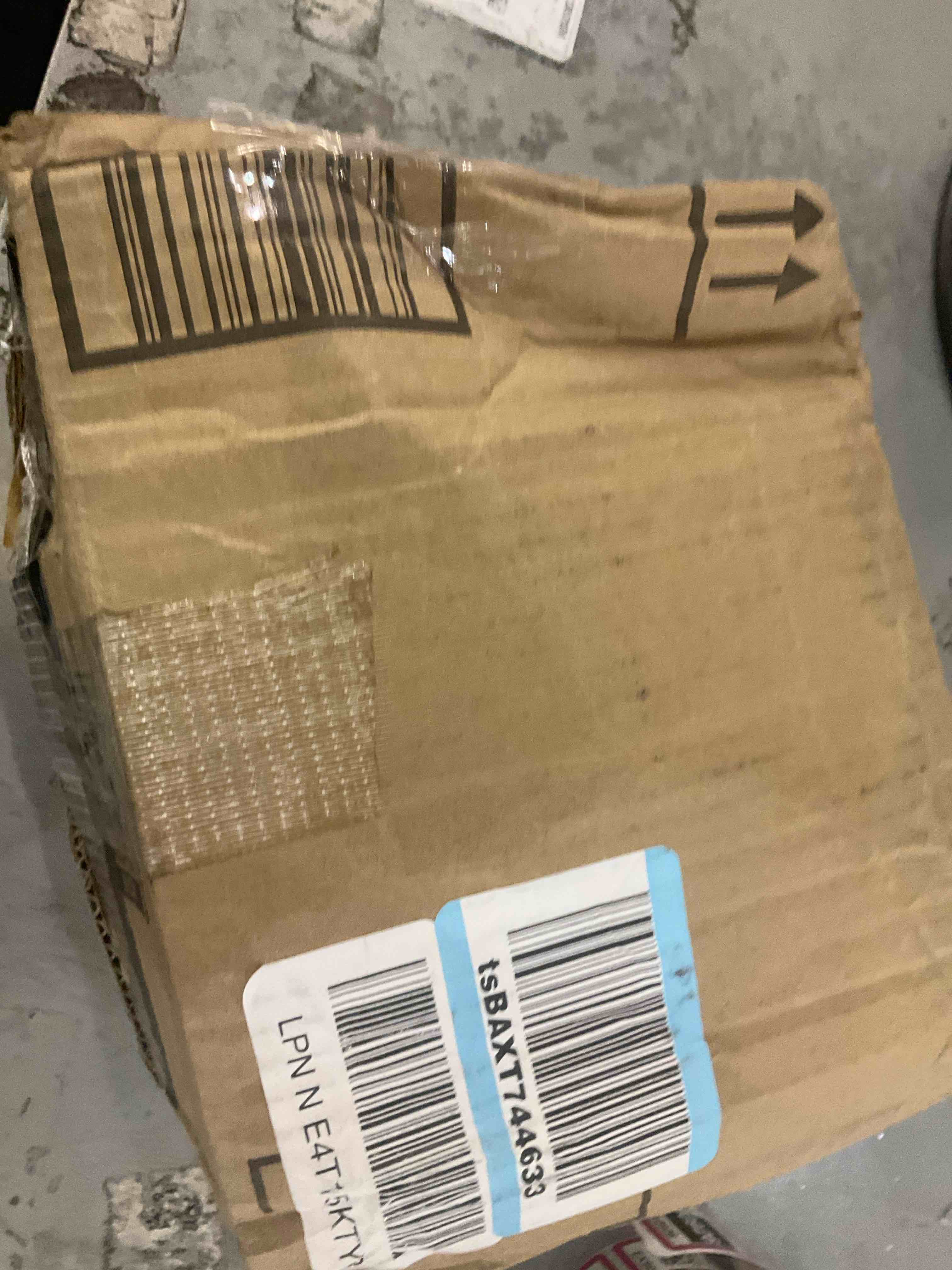 https://s3.amazonaws.com/lotting-images-prod/BargainHunt/EXS01410927_1722429132182.jpeg