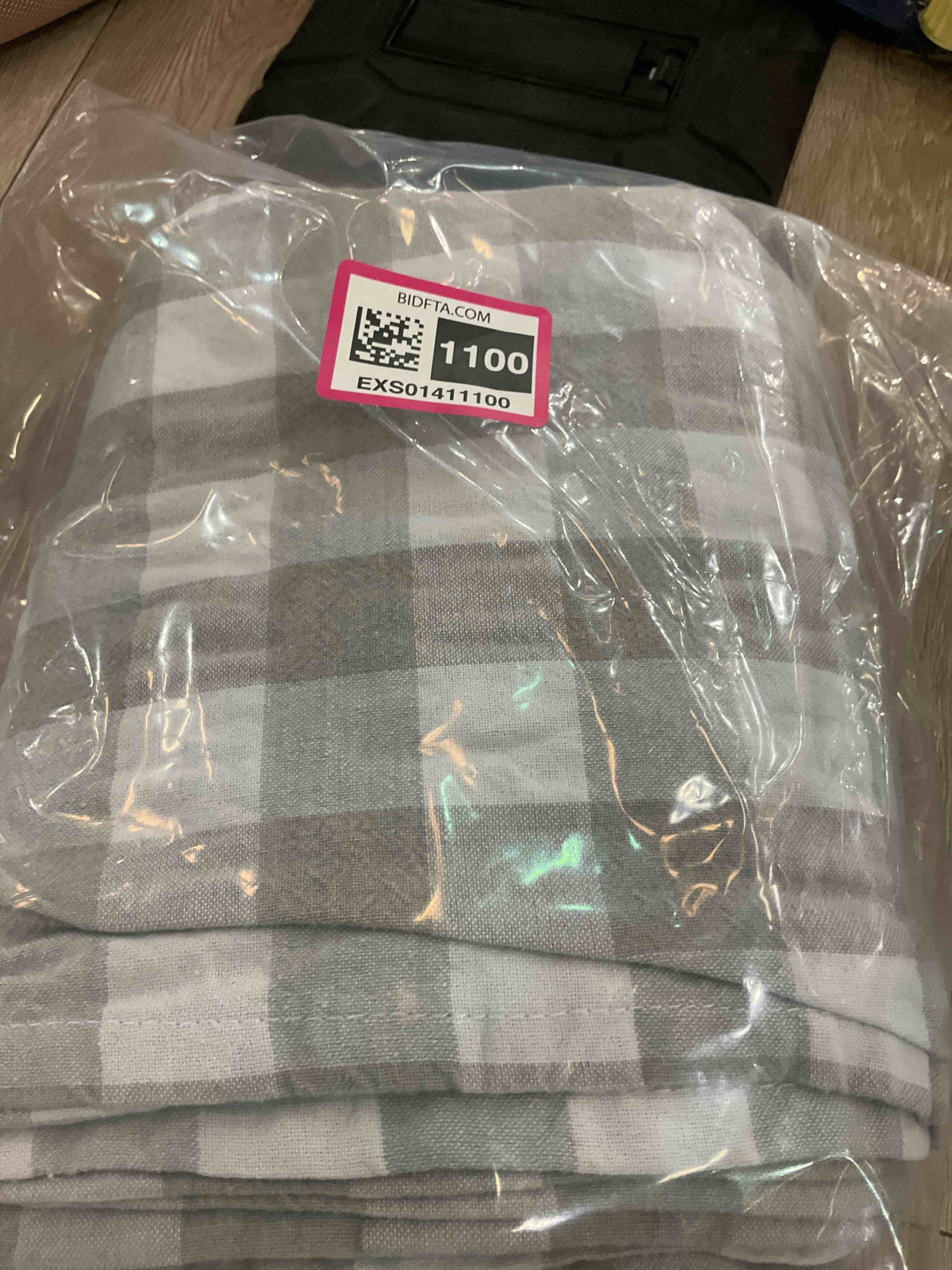https://s3.amazonaws.com/lotting-images-prod/BargainHunt/EXS01411100_1722965464159.jpeg