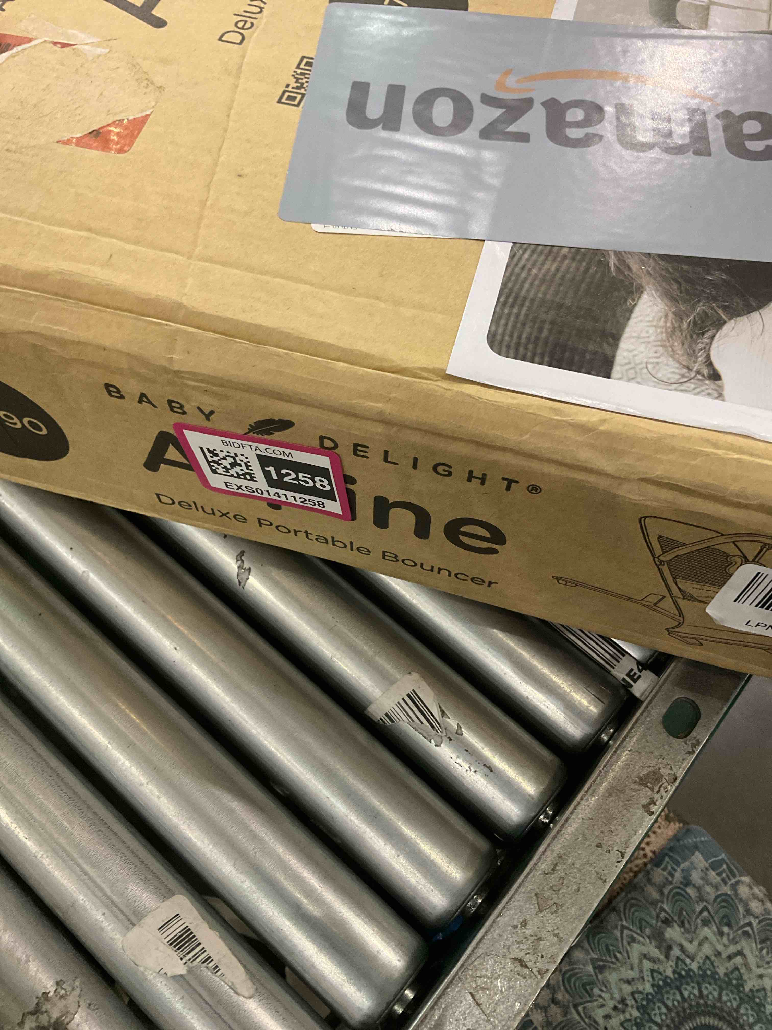 https://s3.amazonaws.com/lotting-images-prod/BargainHunt/EXS01411258_1723050717993.jpeg