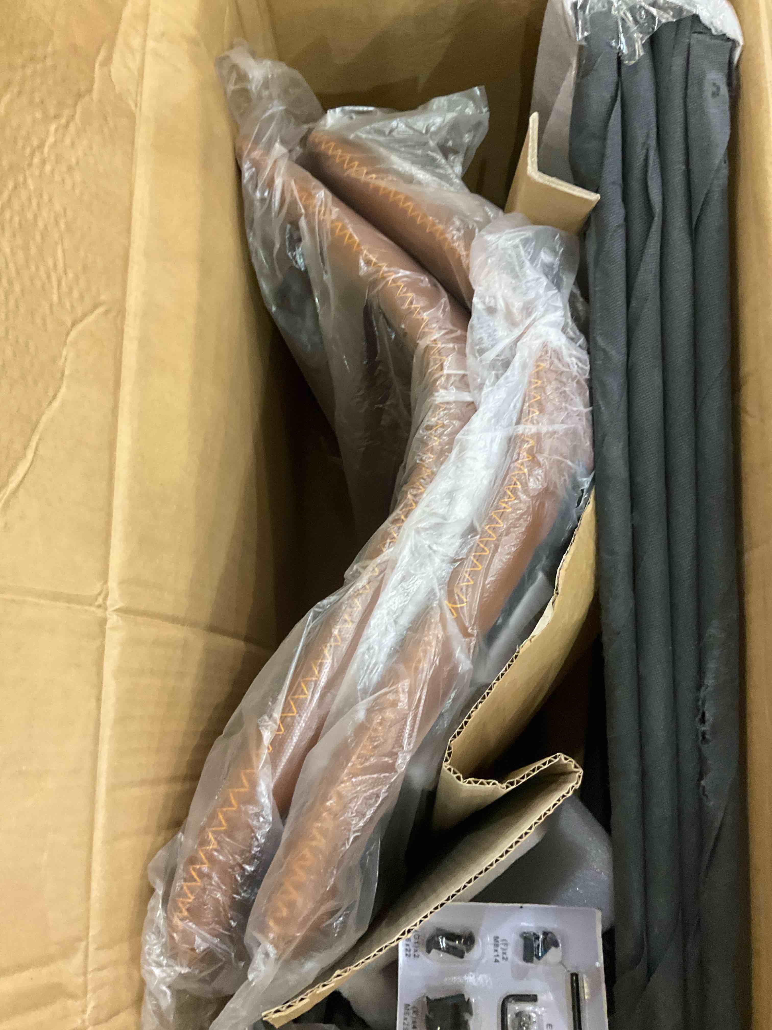 https://s3.amazonaws.com/lotting-images-prod/BargainHunt/EXS01412036_1722261260468.jpeg
